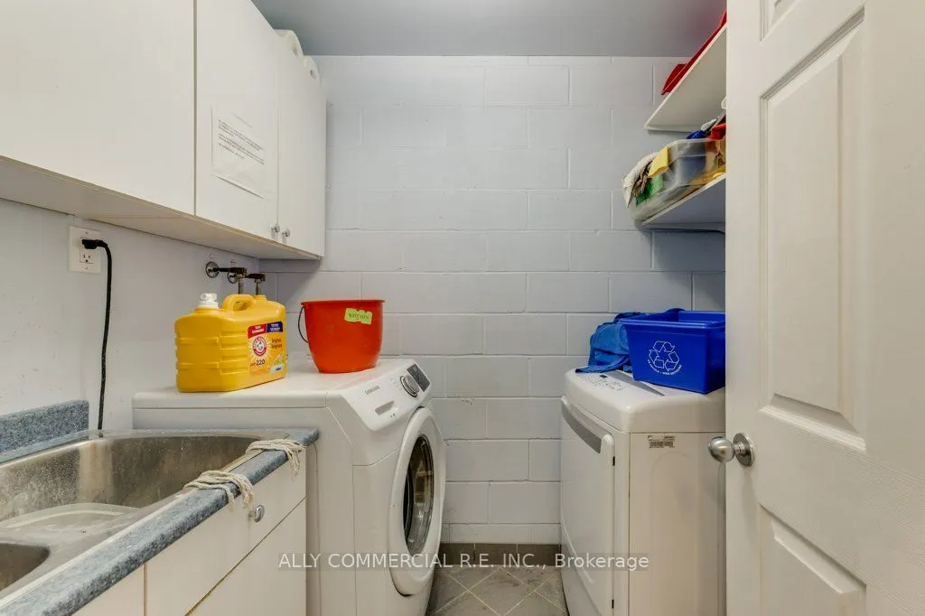 955 Wilson Avenue #15
