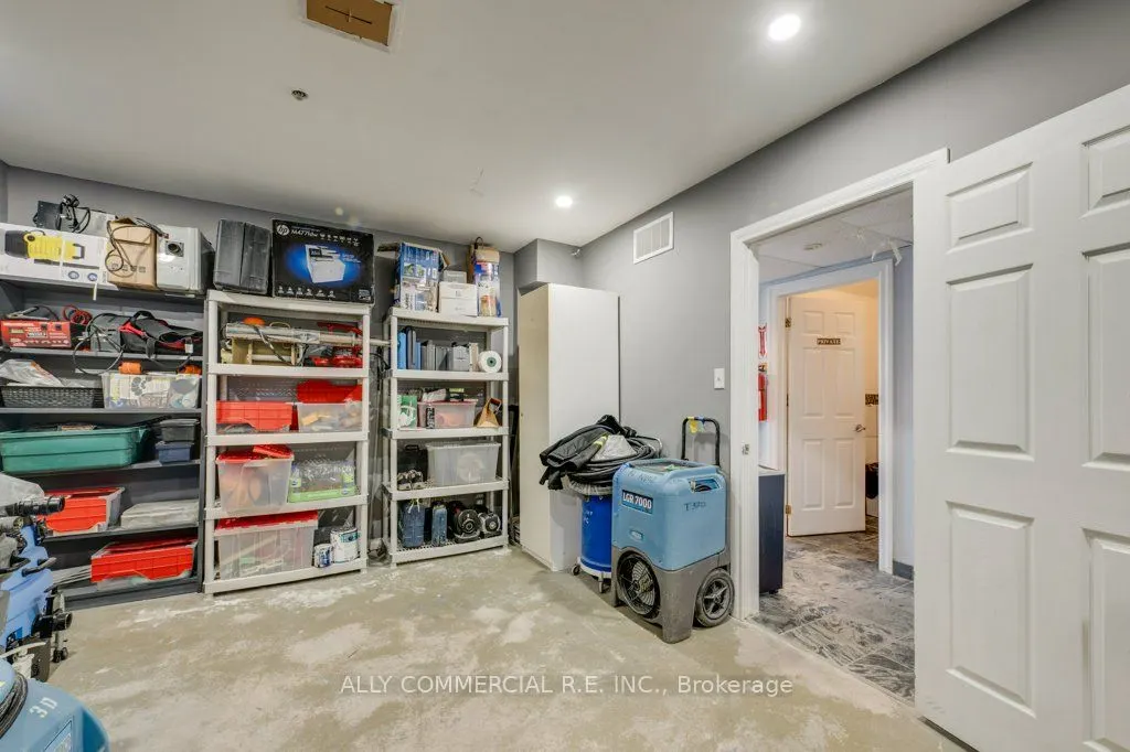 955 Wilson Avenue #15