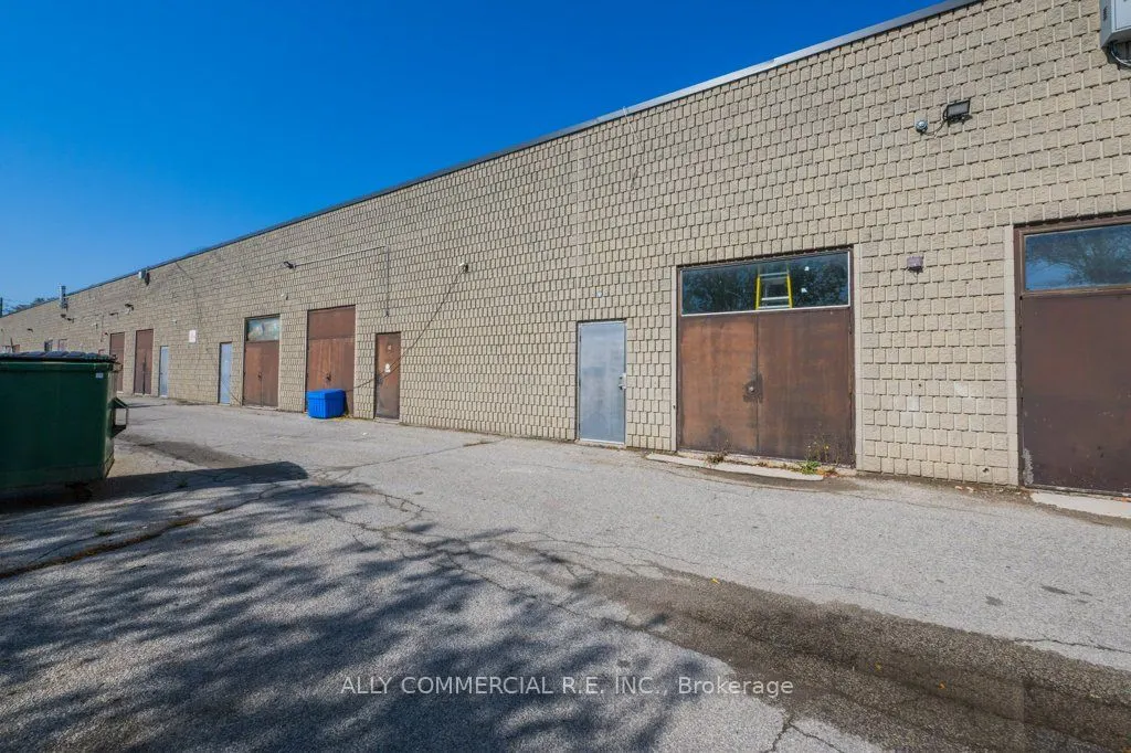 955 Wilson Avenue #15