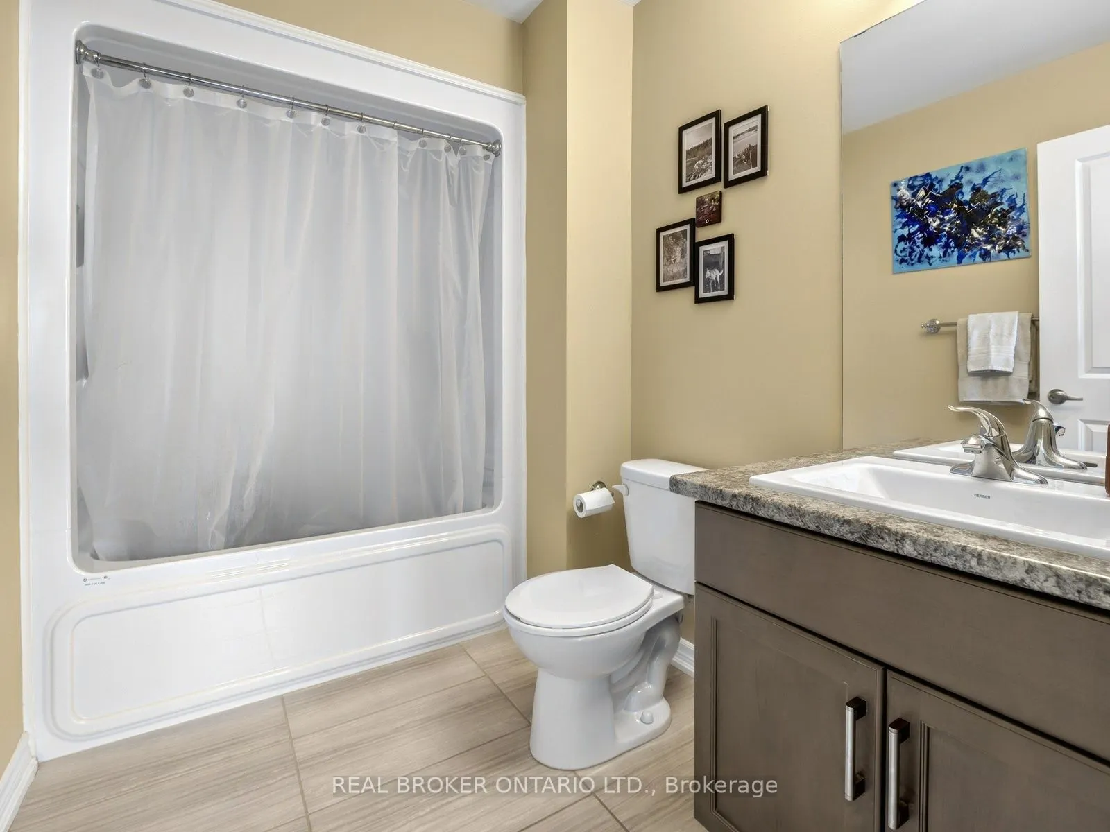 640 Sauve Street #305