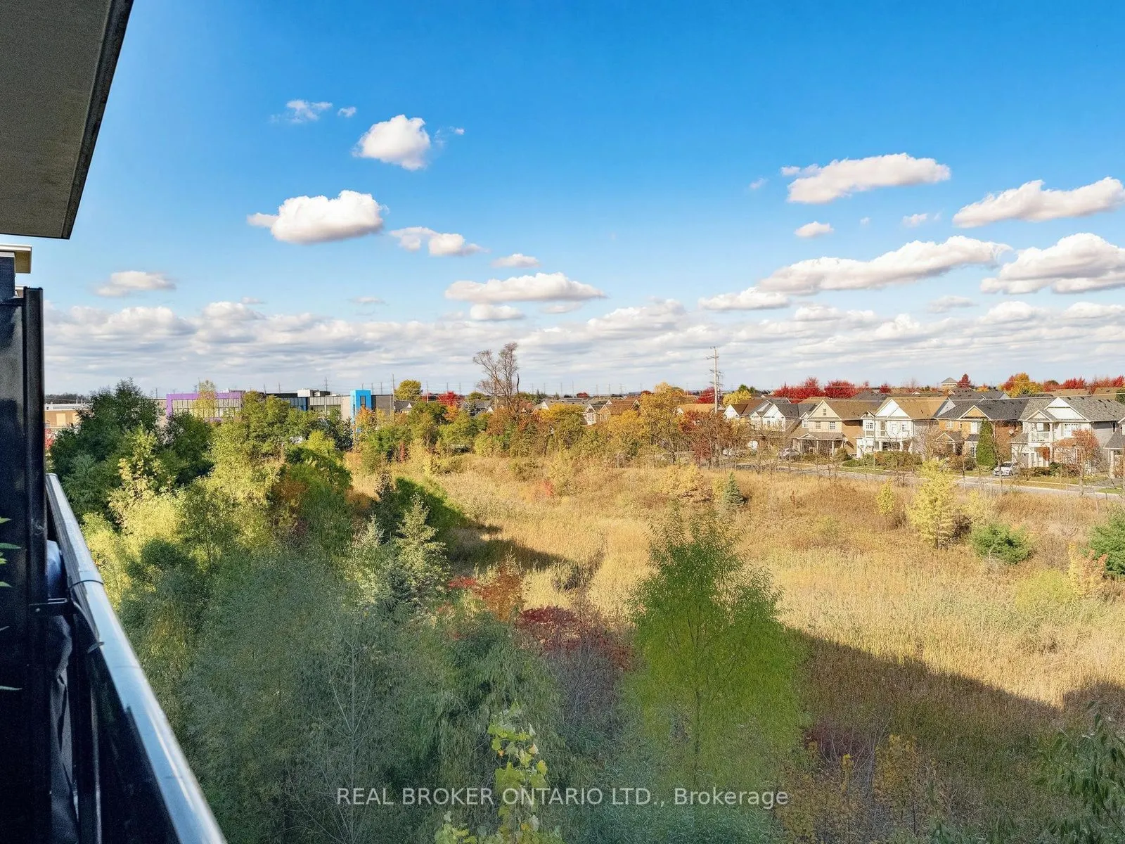 640 Sauve Street #305
