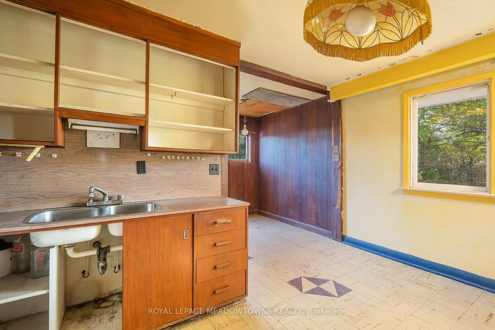 112 Vista Boulevard