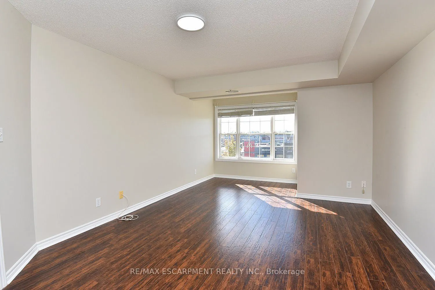 2085 Appleby Line #412