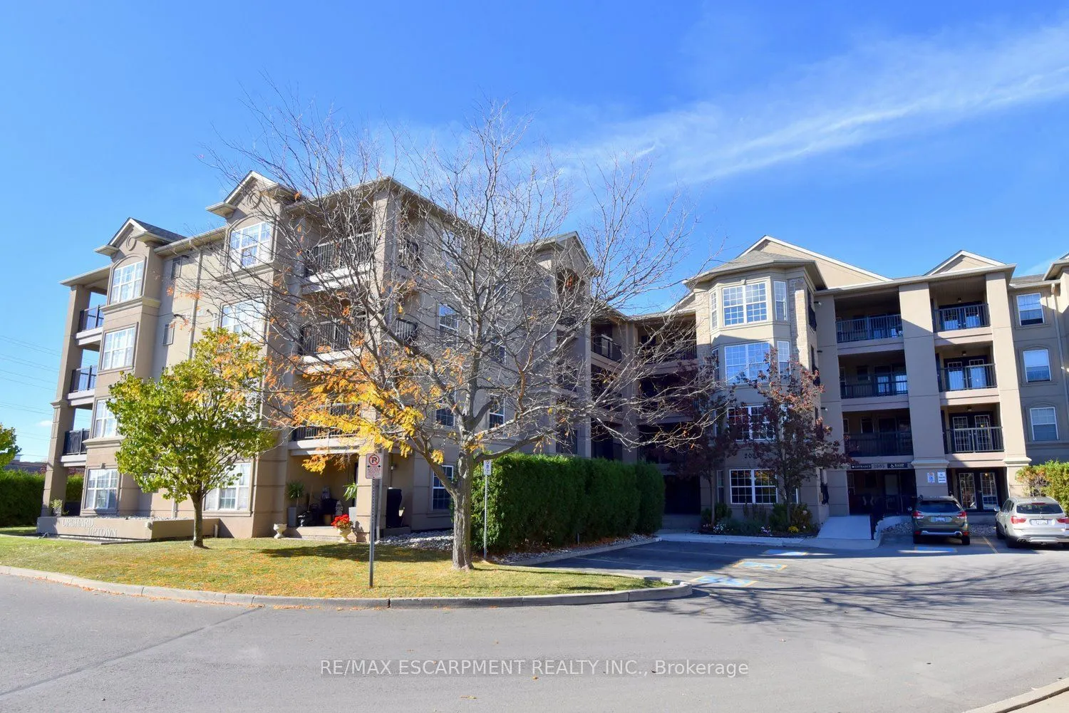 2085 Appleby Line #412