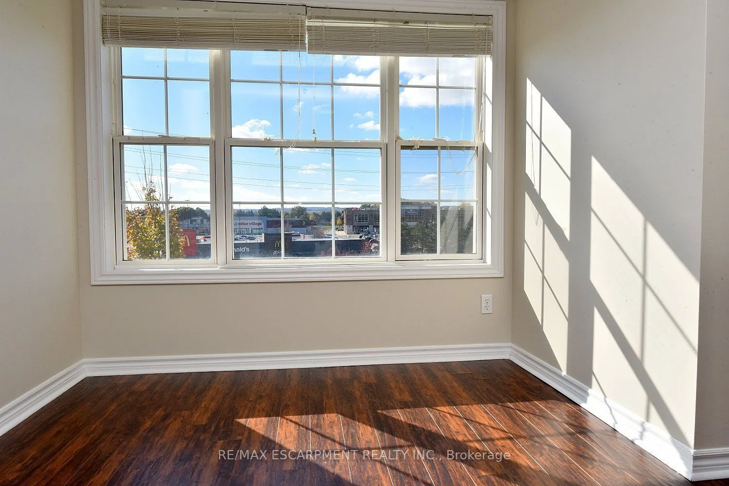 2085 Appleby Line #412