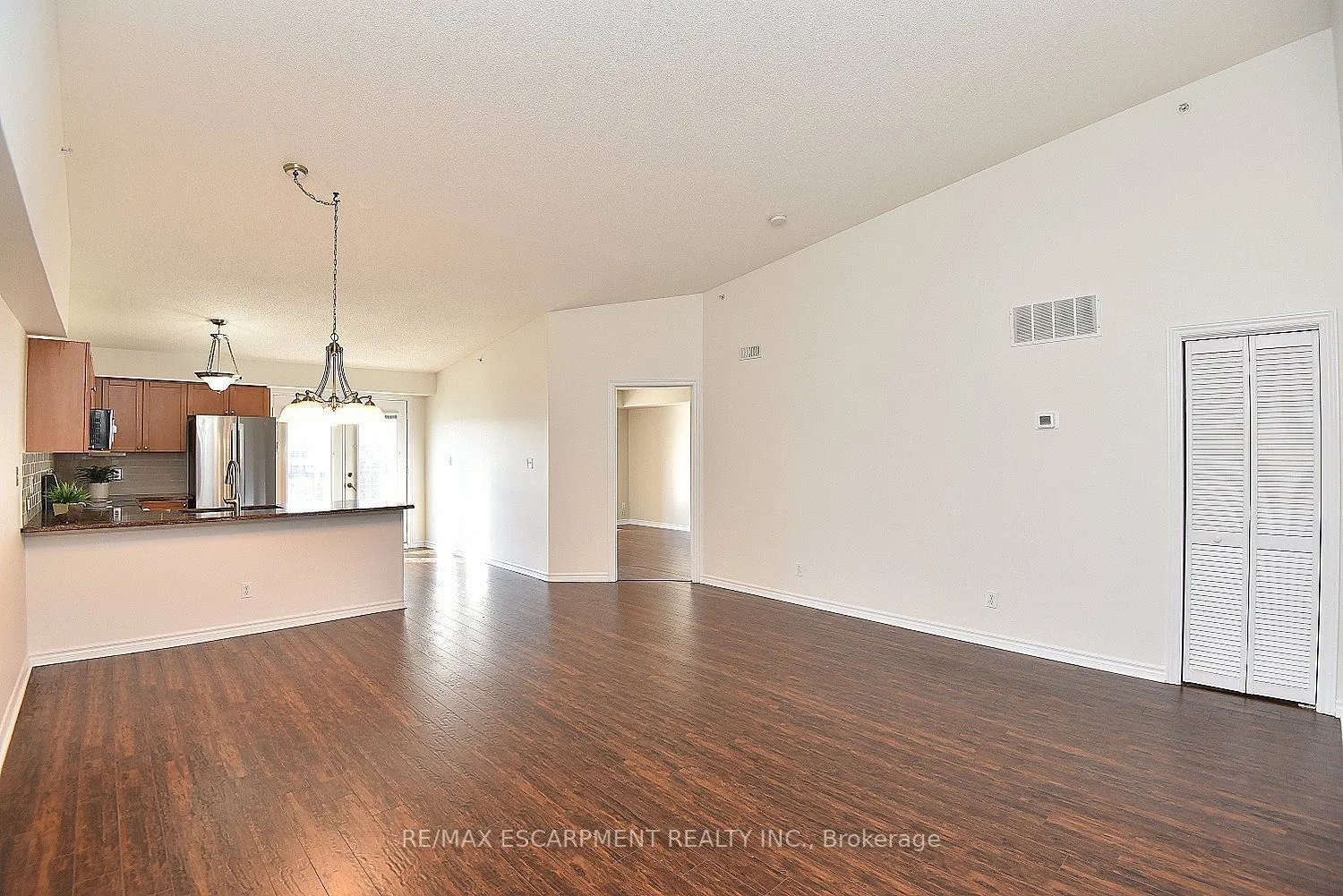 2085 Appleby Line #412