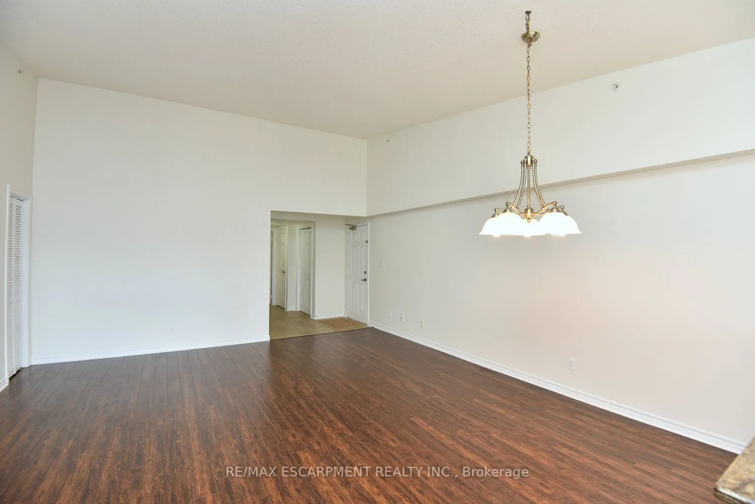 2085 Appleby Line #412