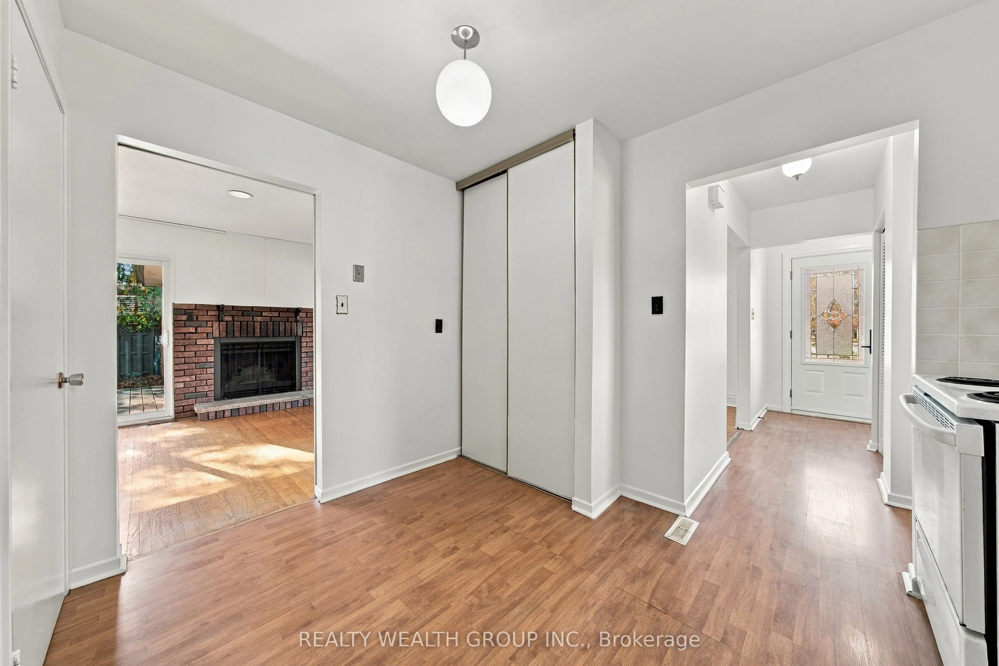 10 Flavian Court