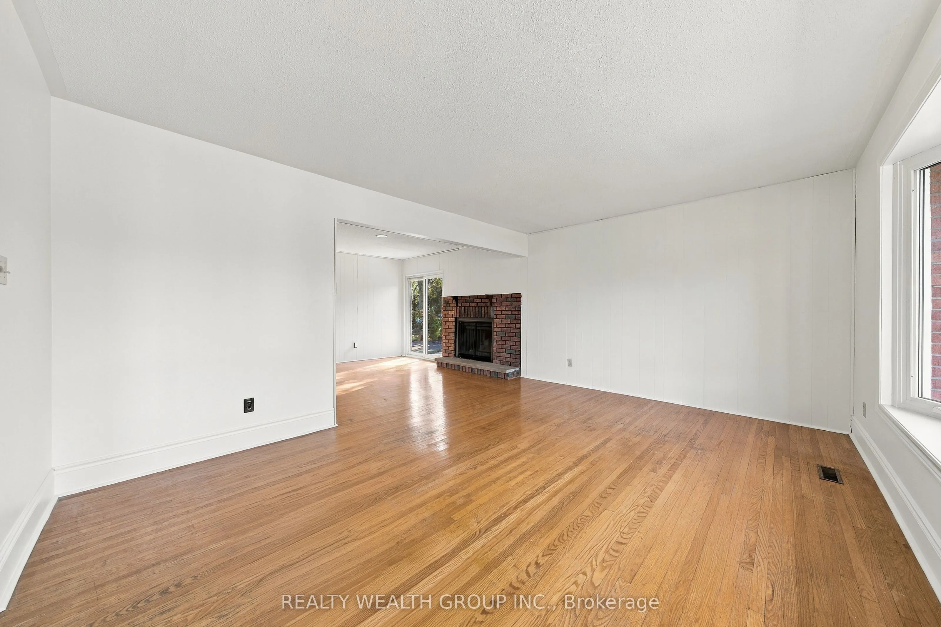 10 Flavian Court