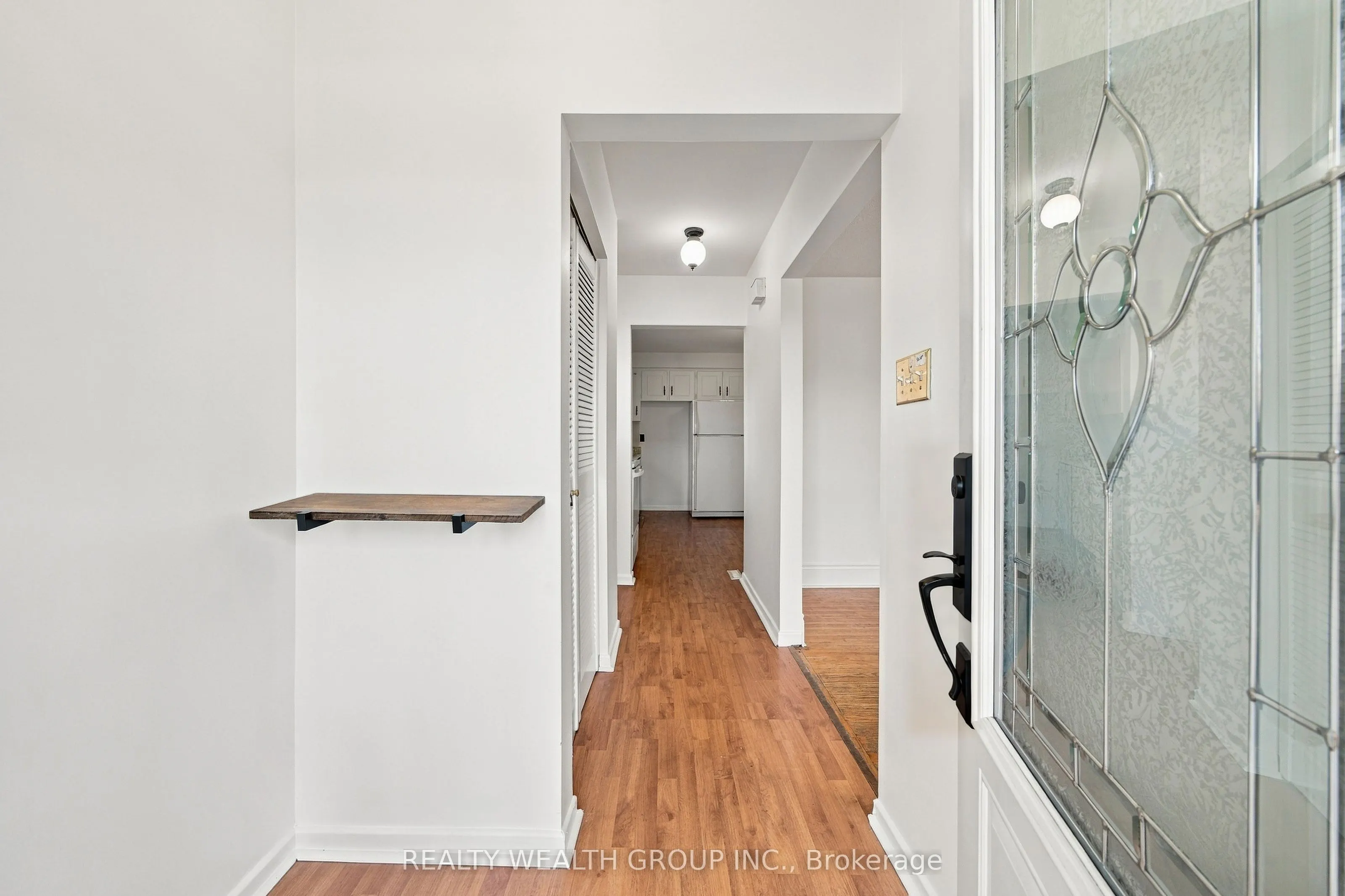 10 Flavian Court
