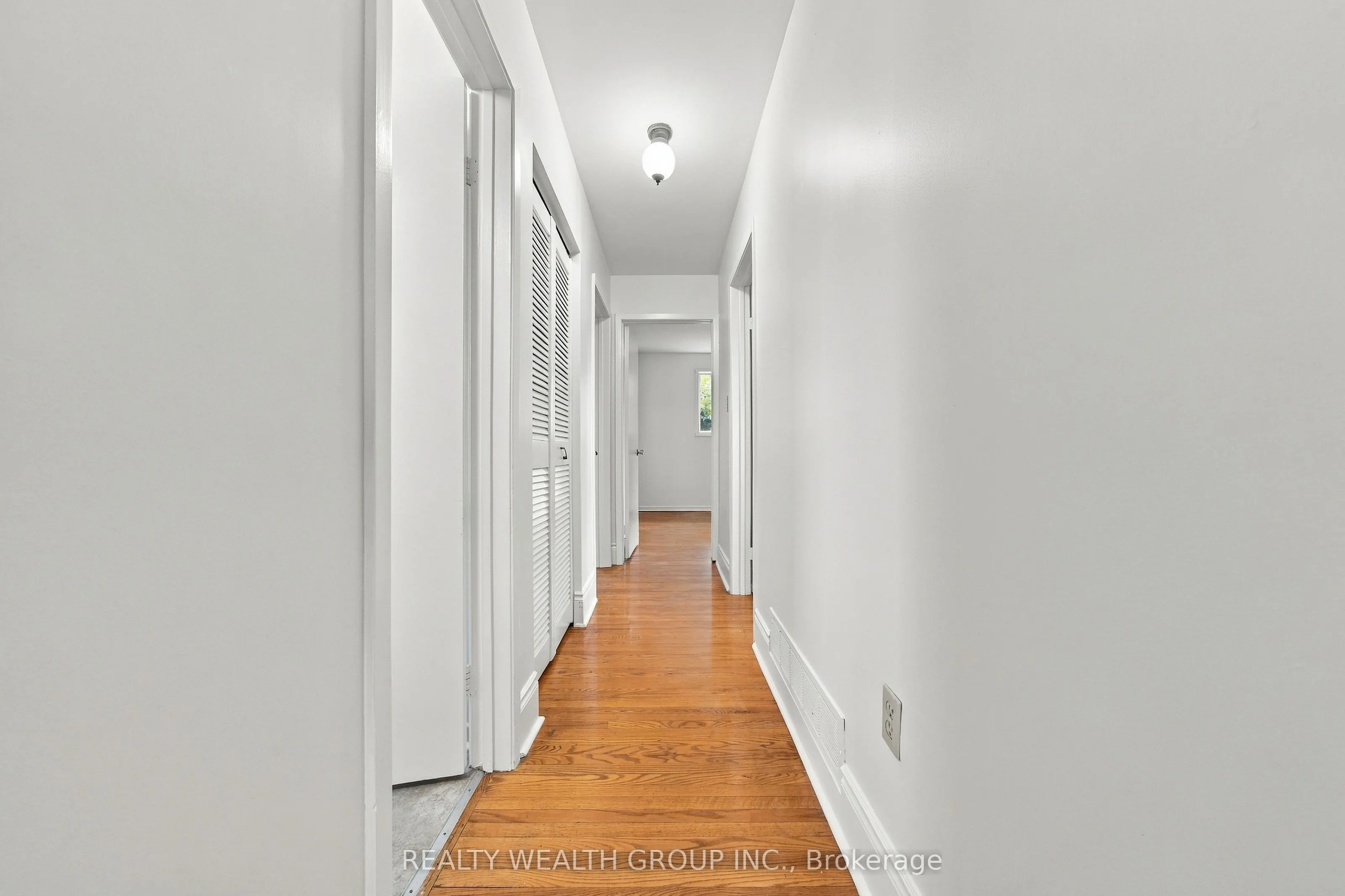 10 Flavian Court