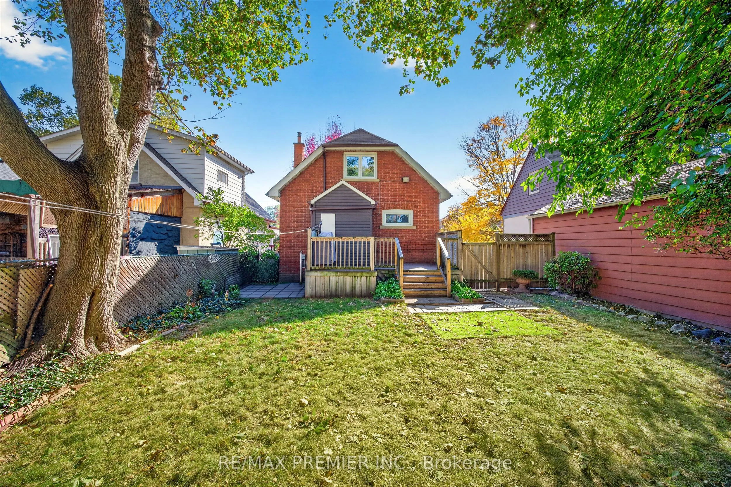 232 John Street