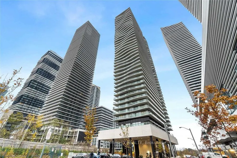 33 Shore Breeze Drive #804