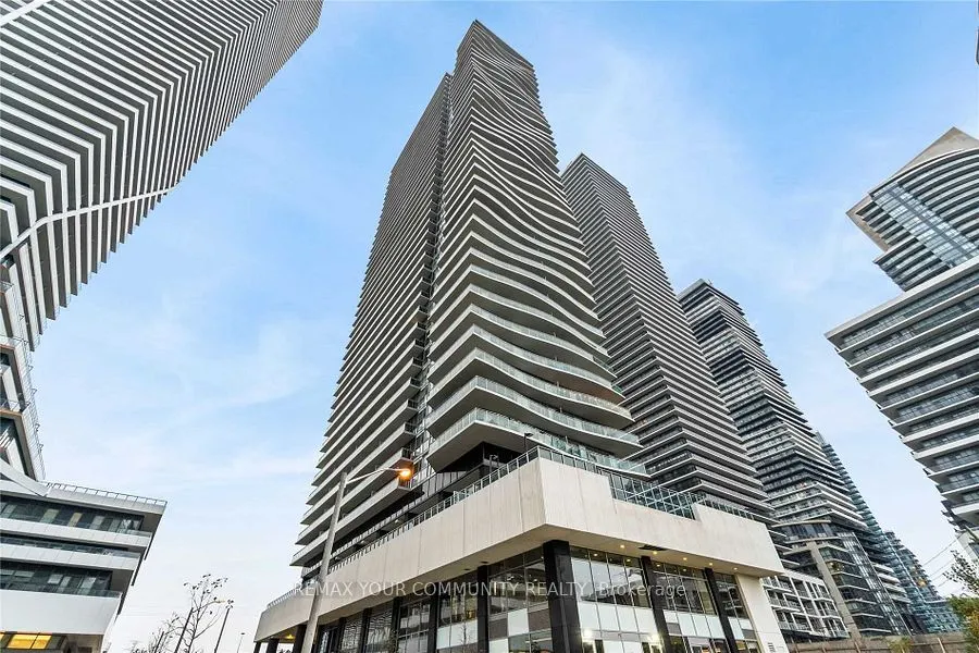 33 Shore Breeze Drive #804