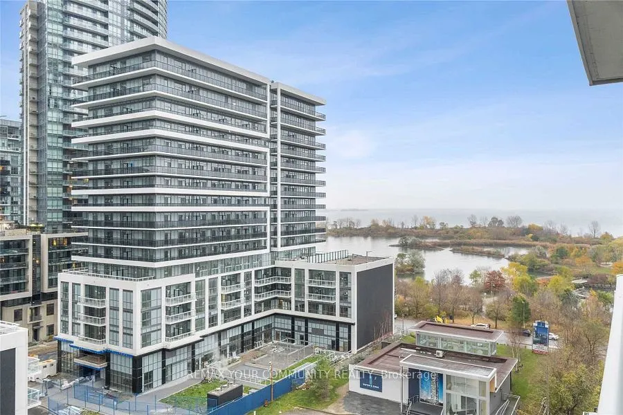 33 Shore Breeze Drive #804