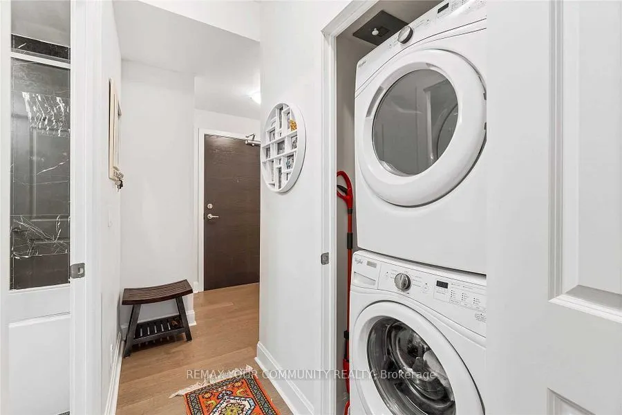 33 Shore Breeze Drive #804