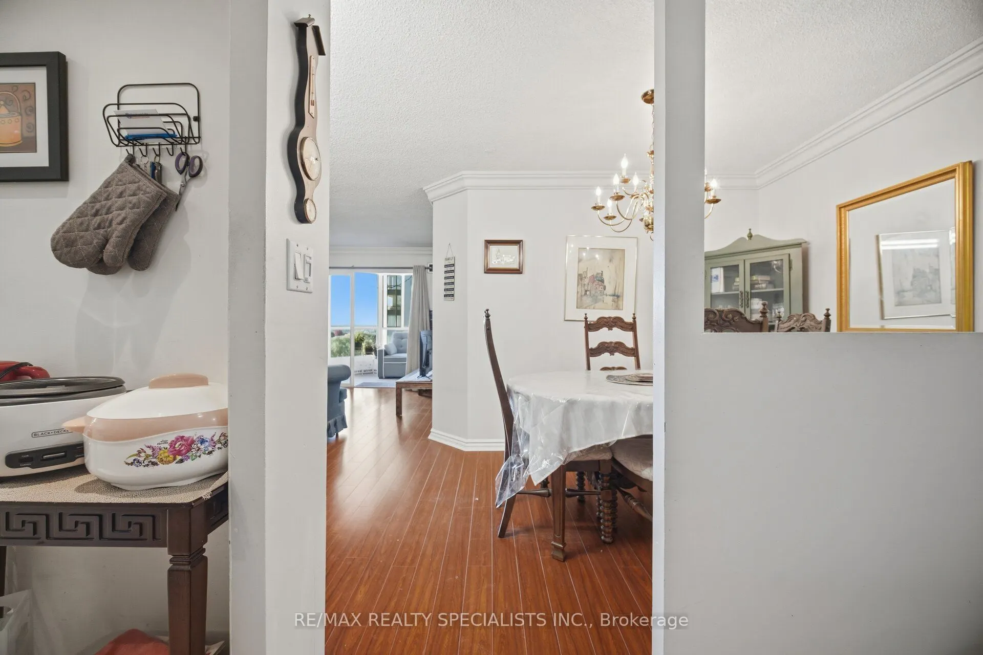 145 Hillcrest Avenue #813