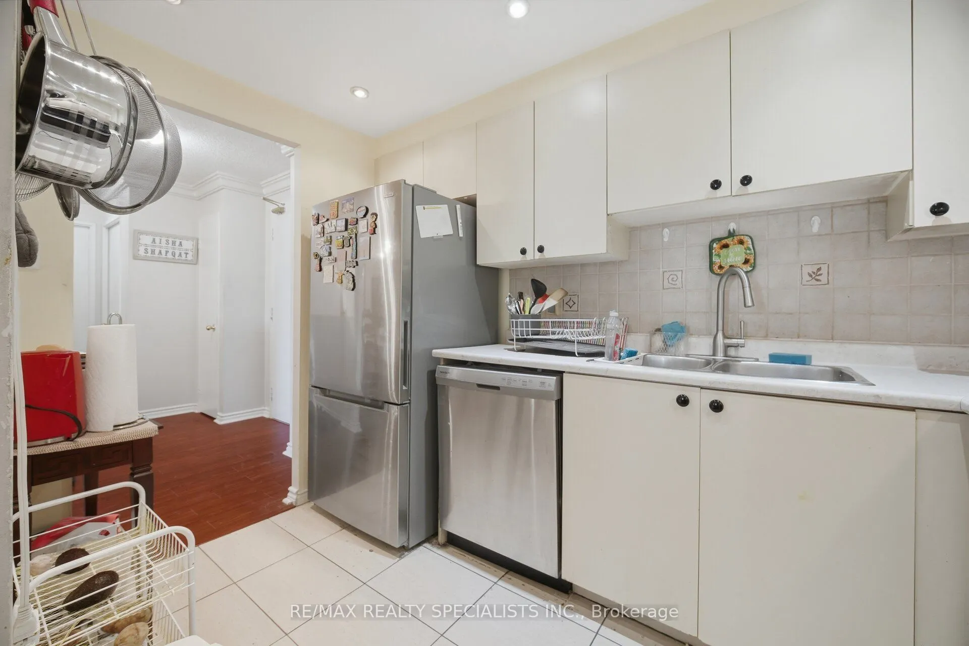 145 Hillcrest Avenue #813