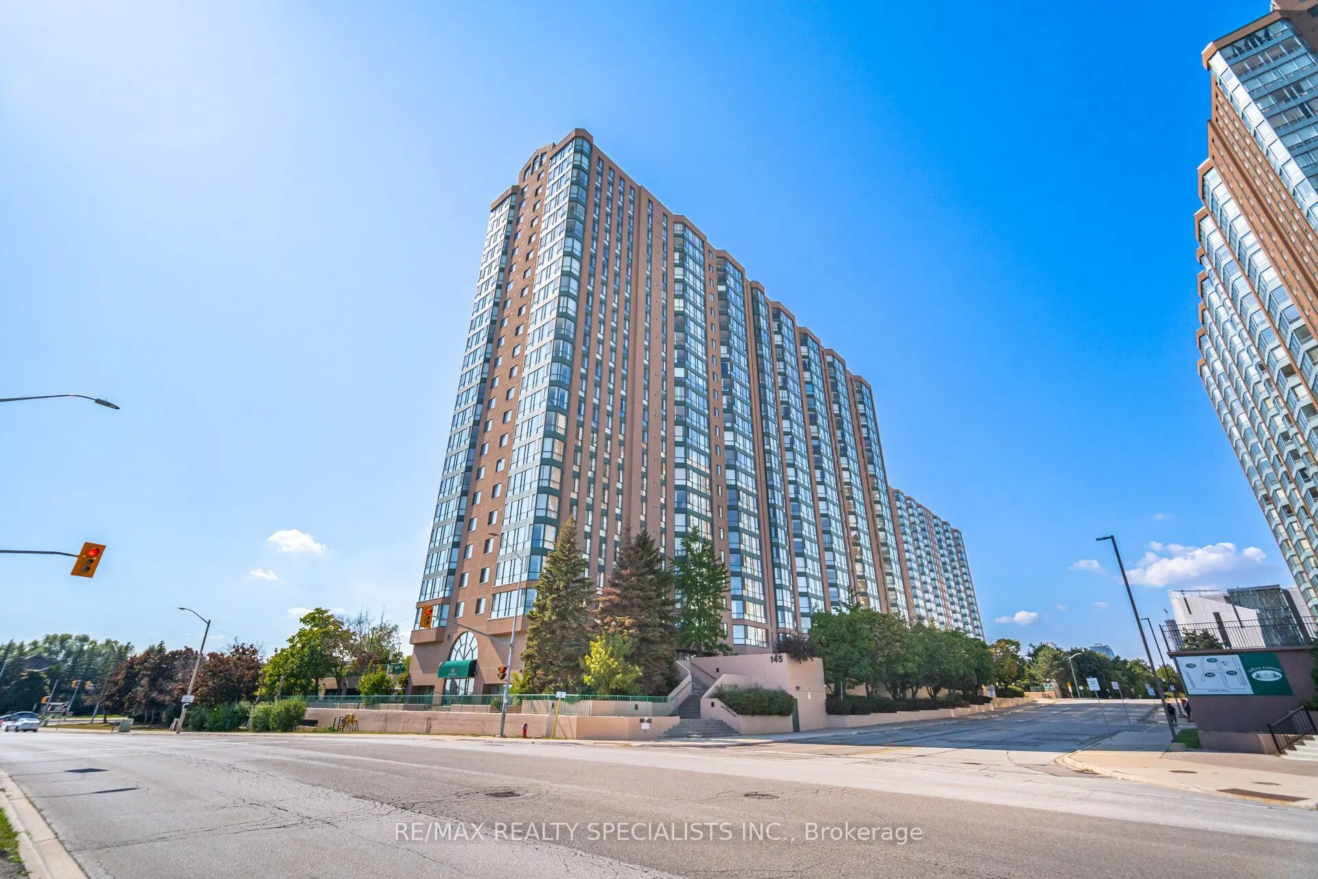 145 Hillcrest Avenue #813