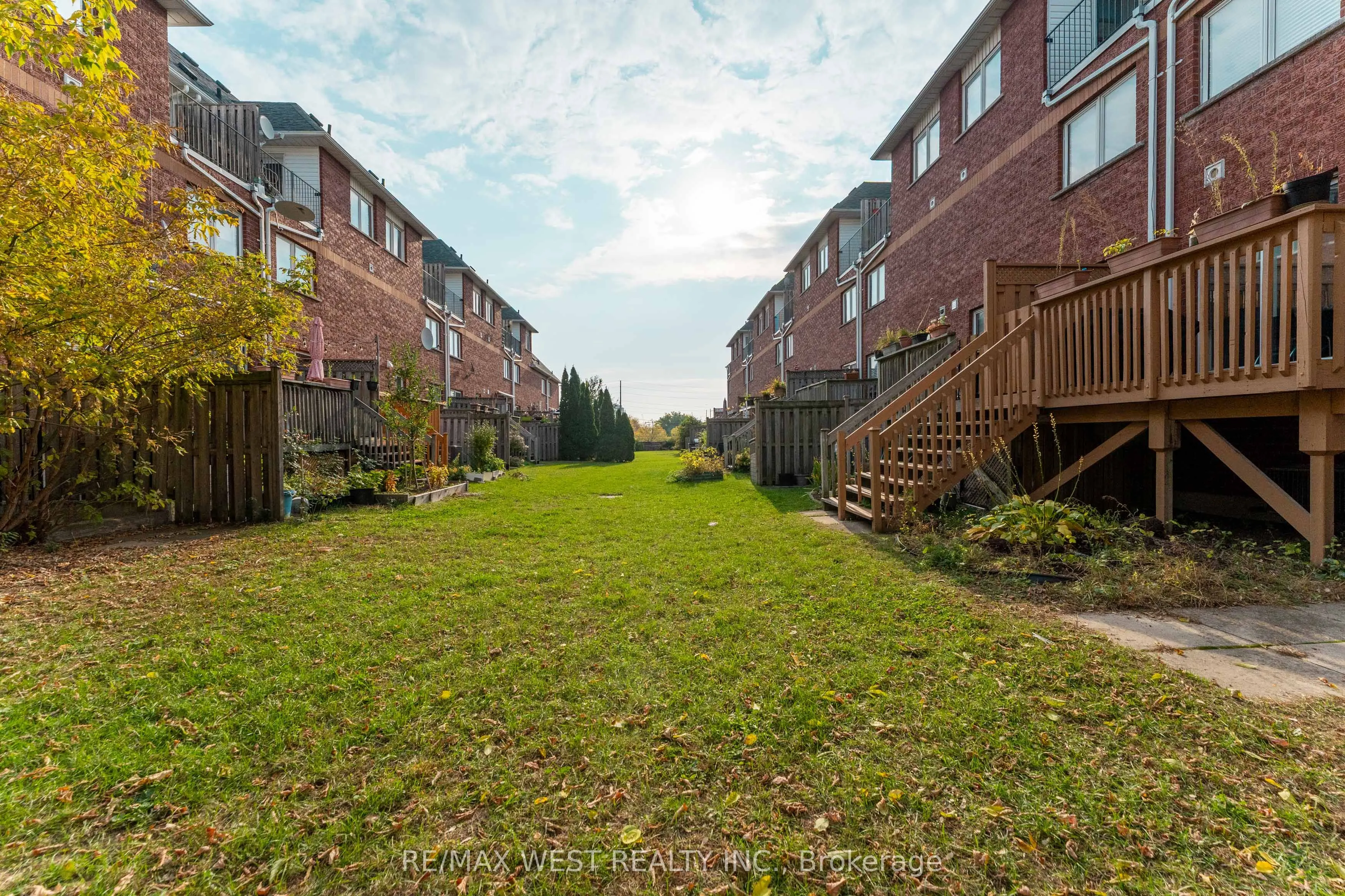 3073 Cook Street #27