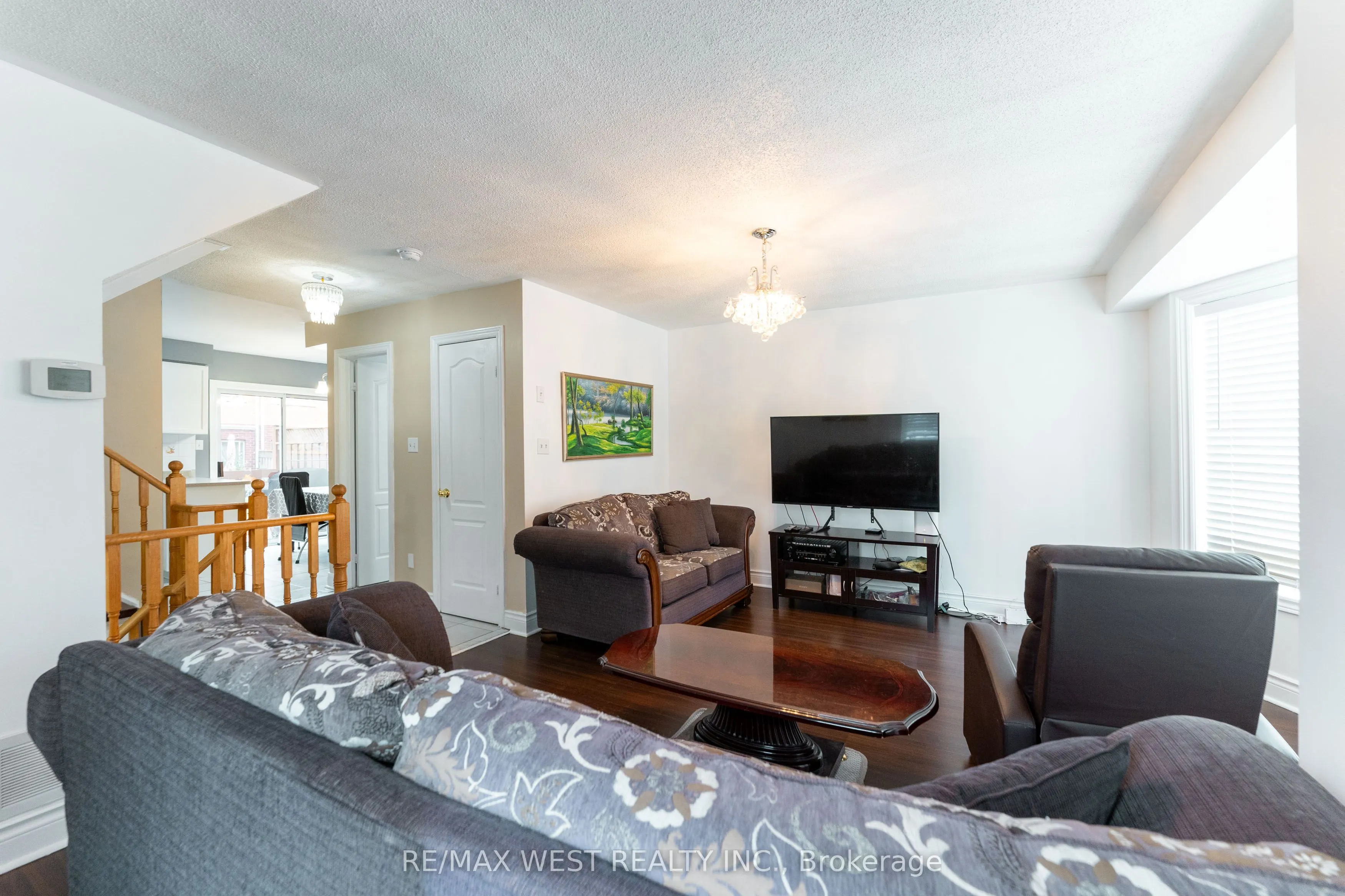 3073 Cook Street #27