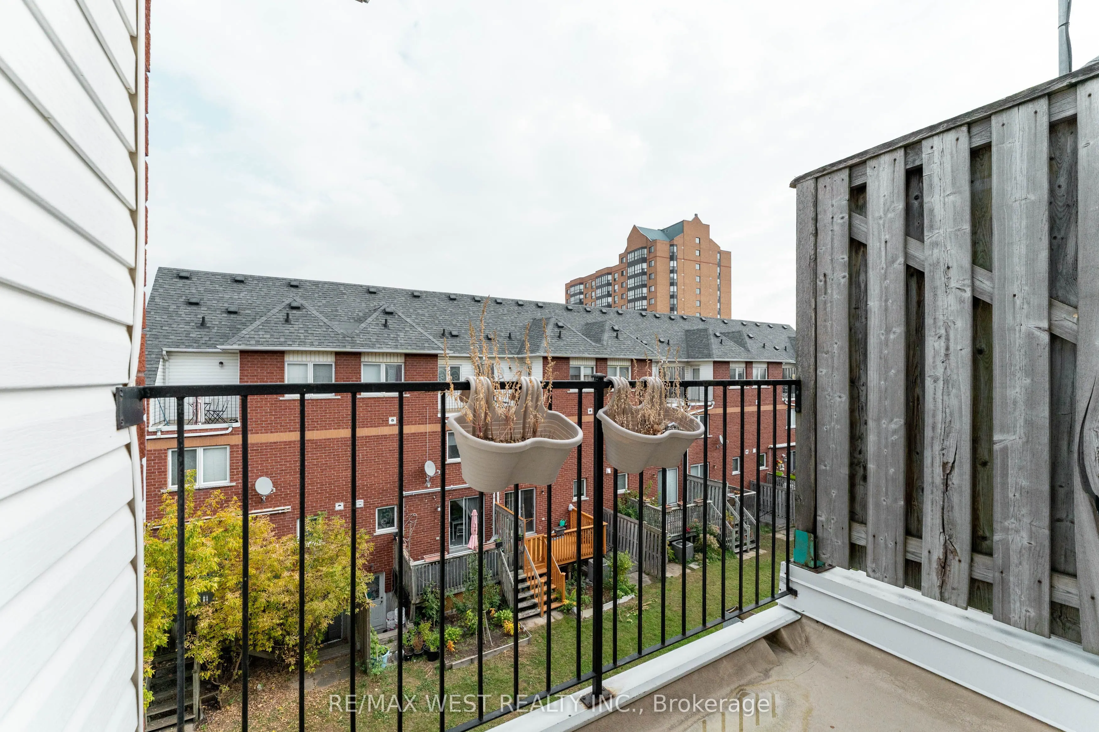 3073 Cook Street #27