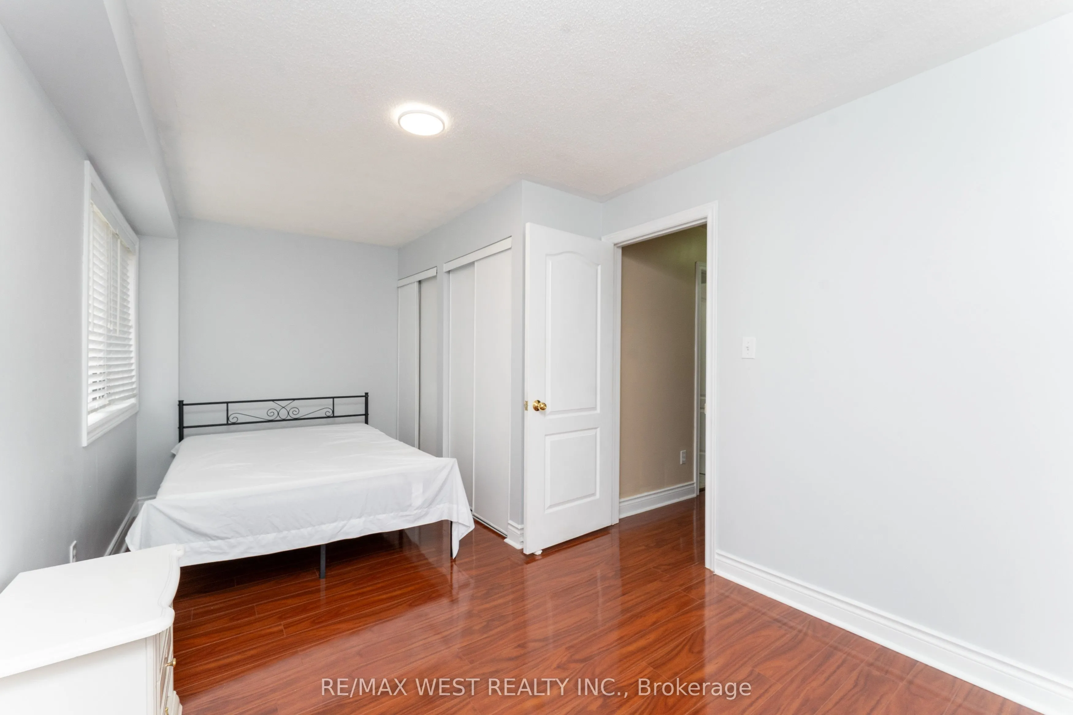 3073 Cook Street #27