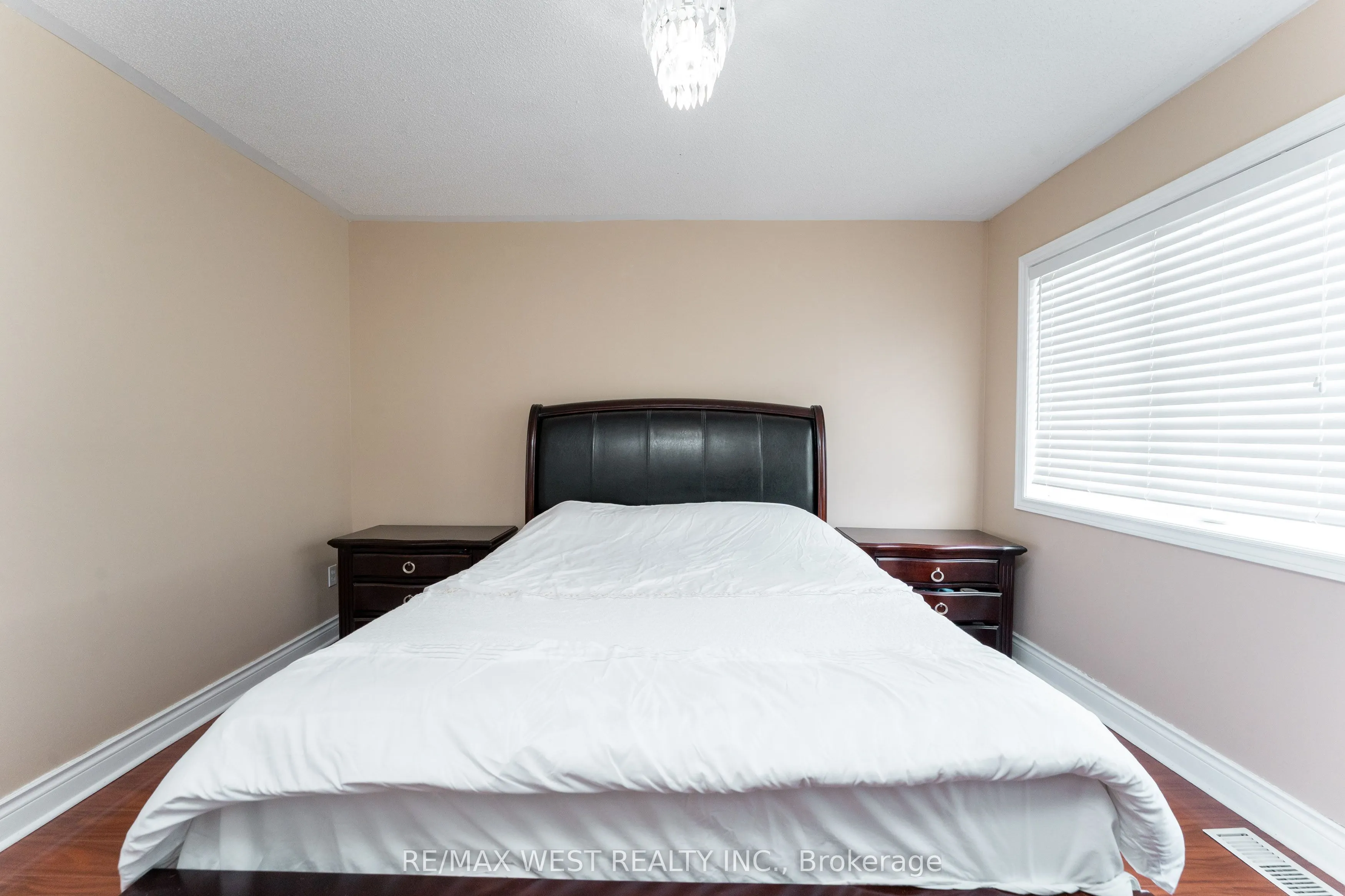 3073 Cook Street #27