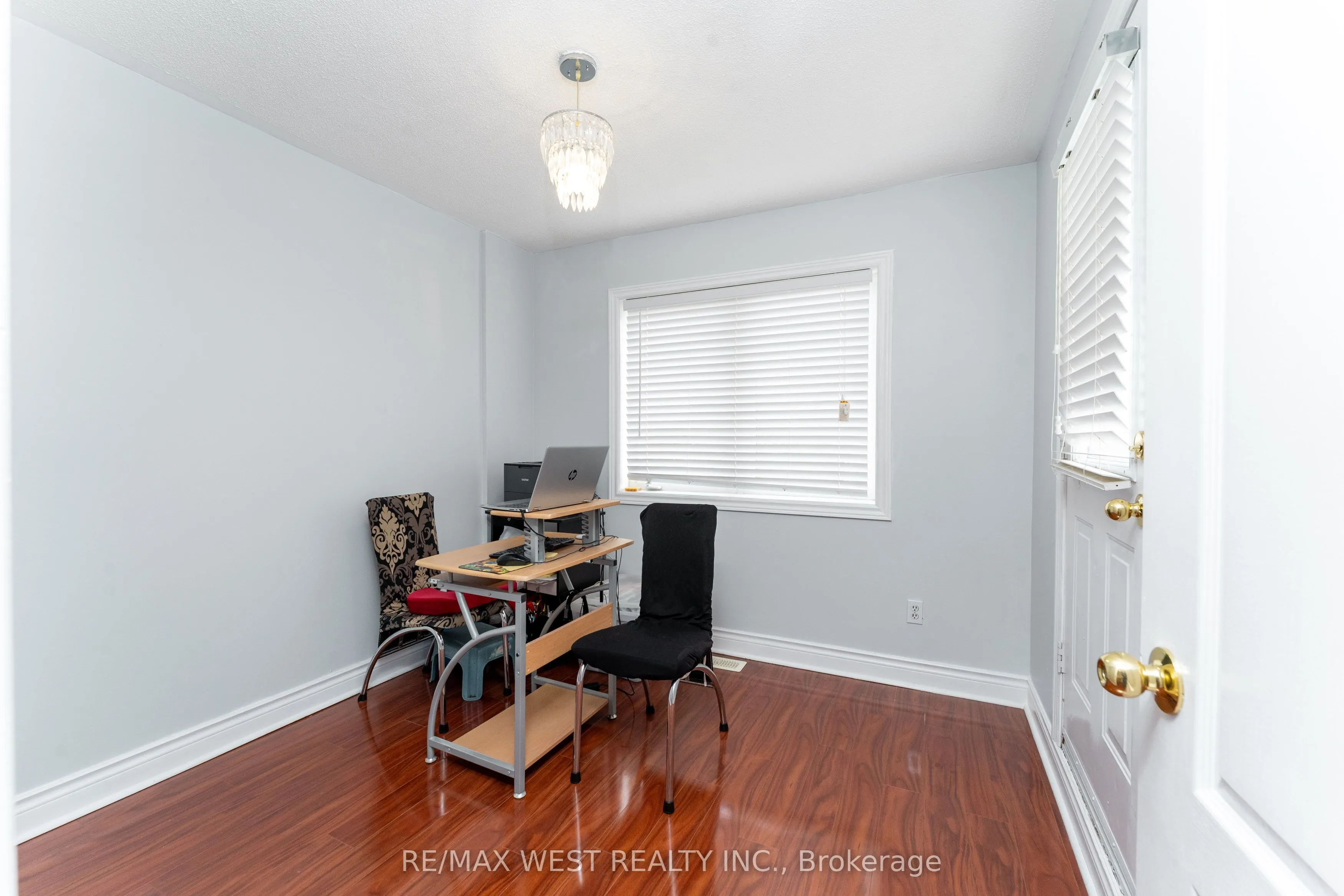 3073 Cook Street #27