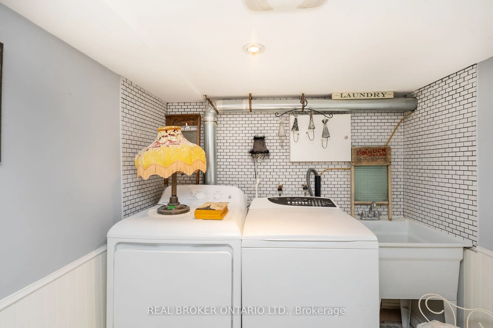 253 Bartlett Avenue