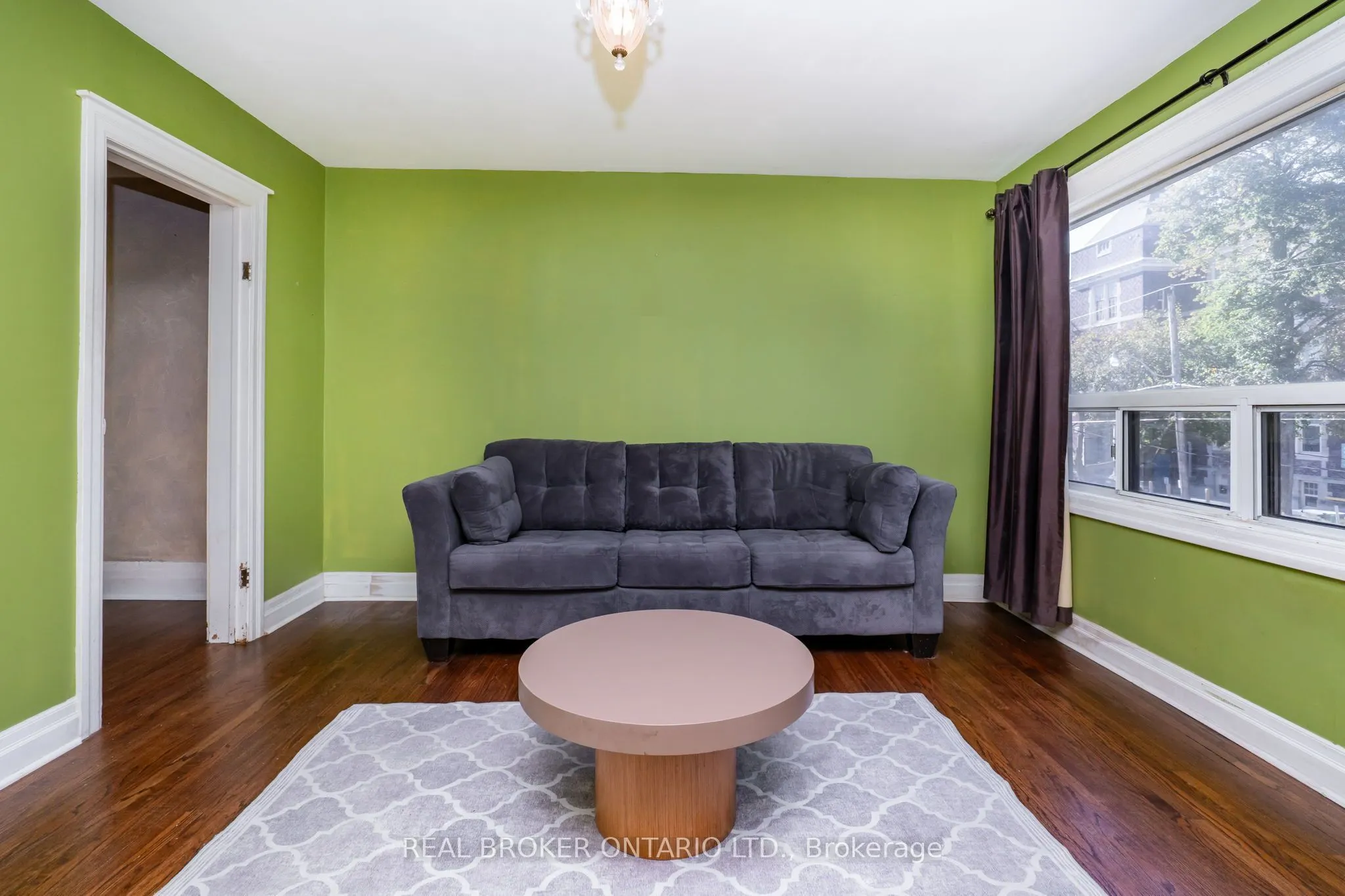 253 Bartlett Avenue