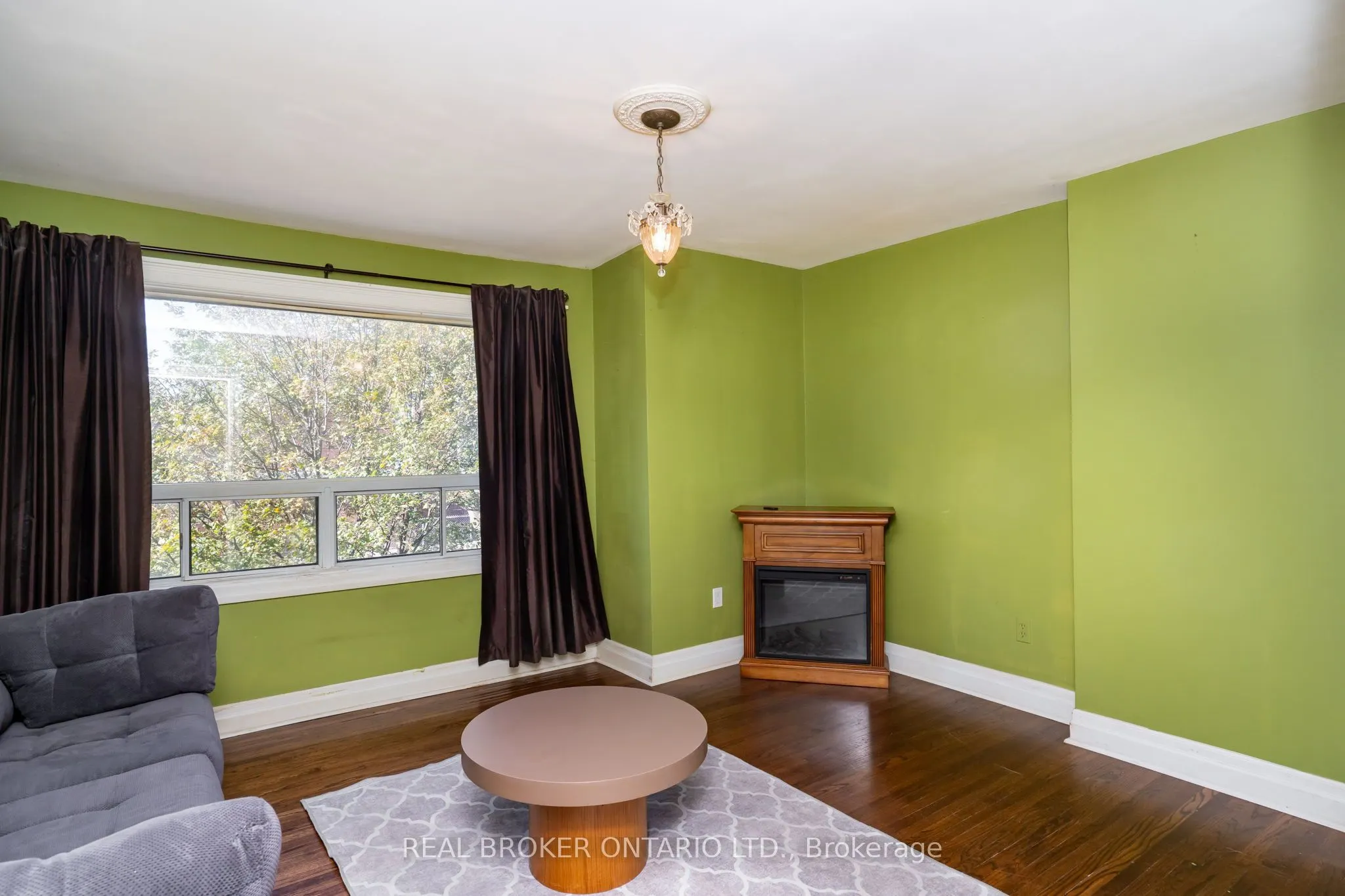 253 Bartlett Avenue