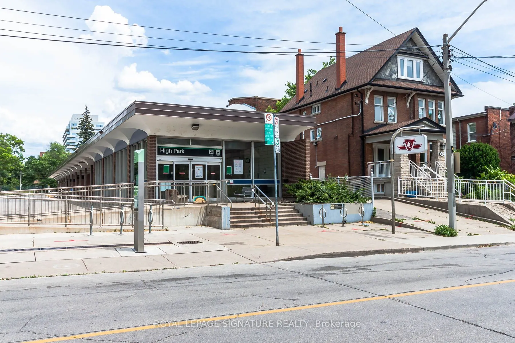 50 Quebec Avenue #2205