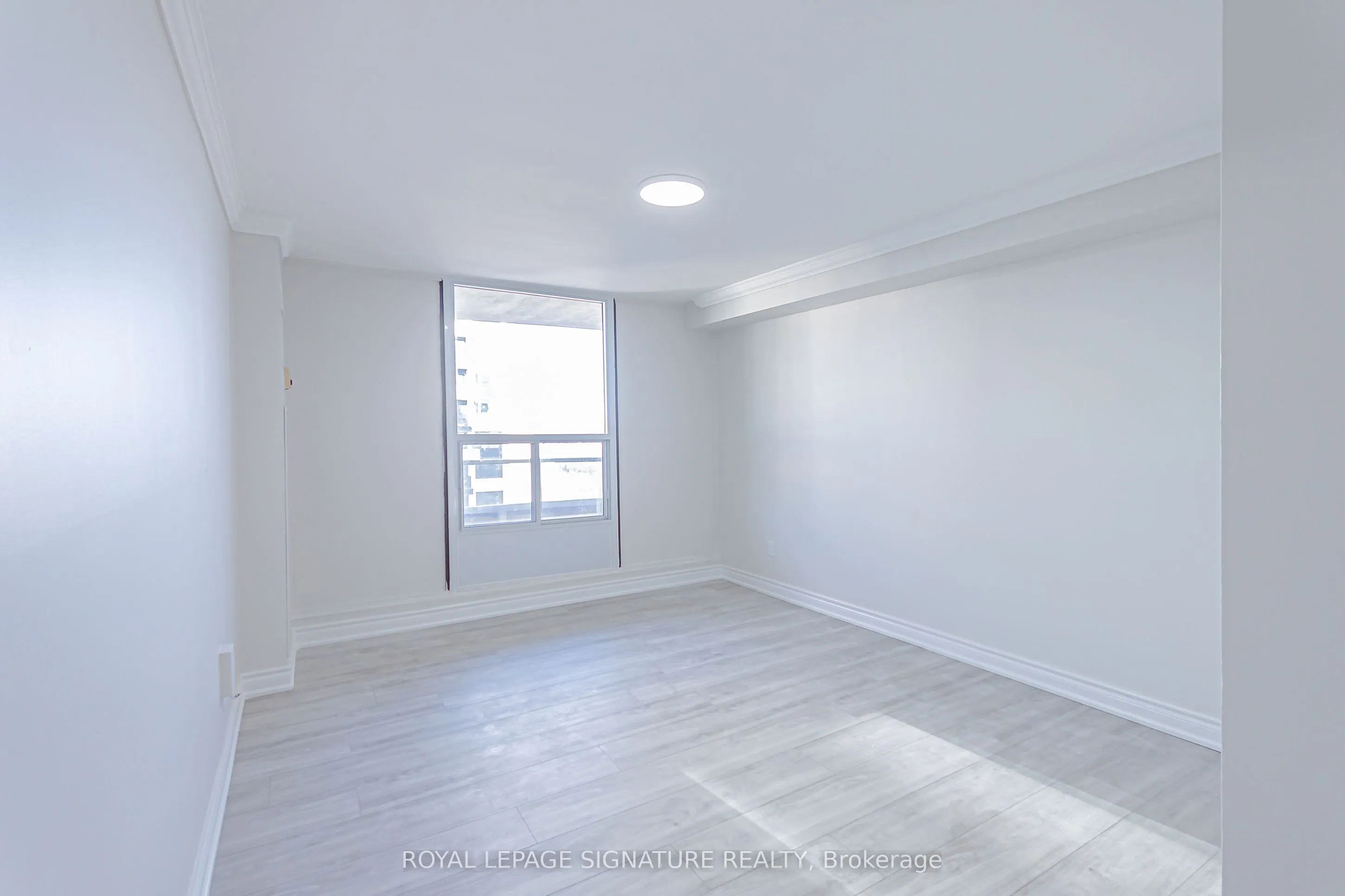 50 Quebec Avenue #2205
