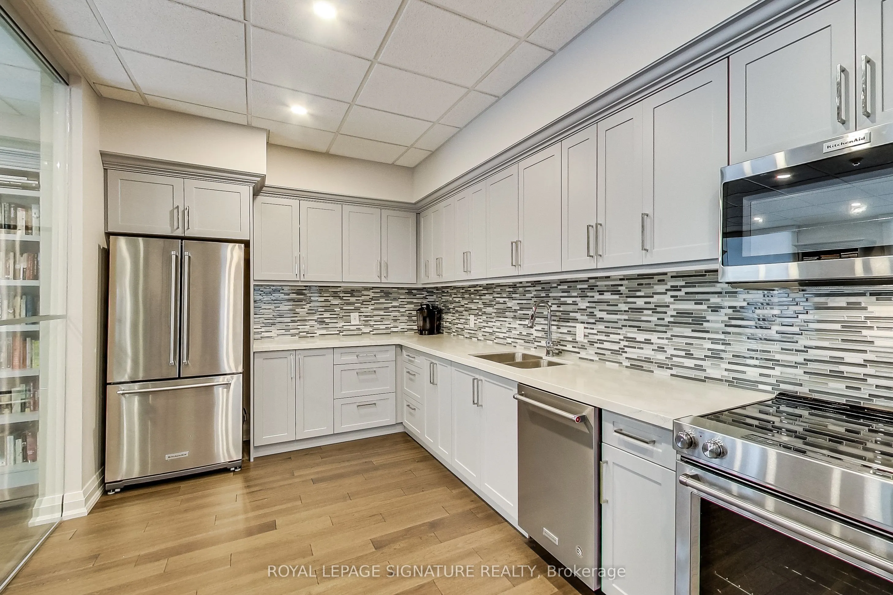 50 Quebec Avenue #2205