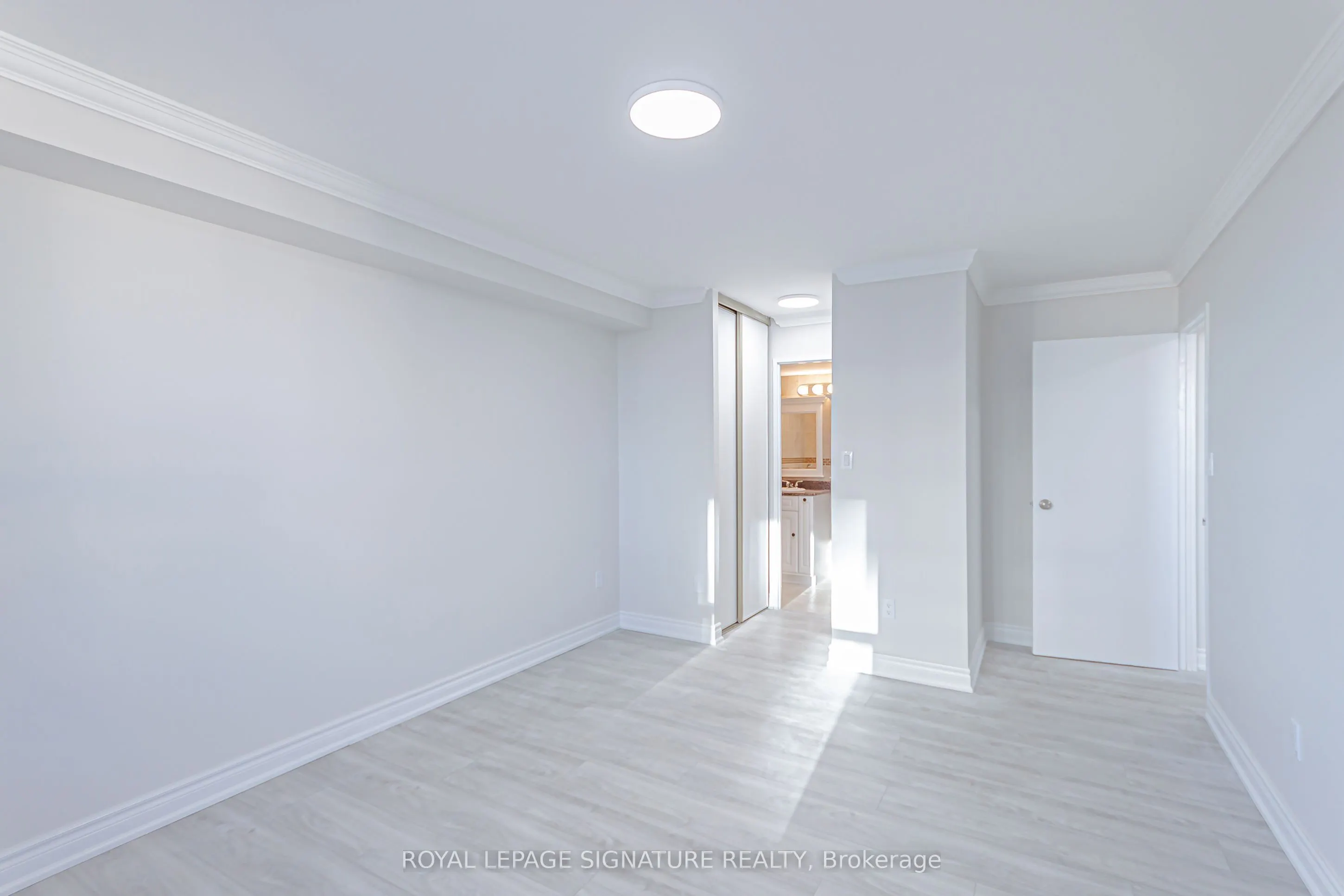 50 Quebec Avenue #2205