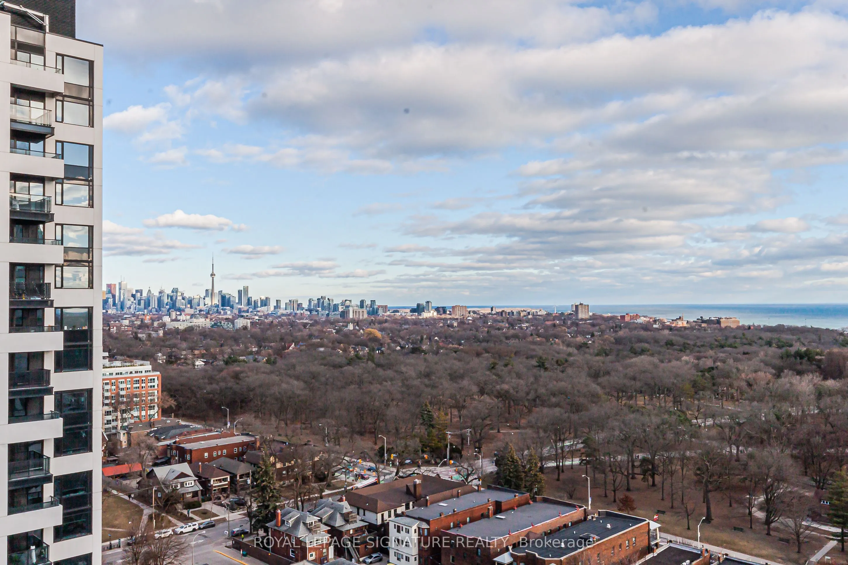 50 Quebec Avenue #2205