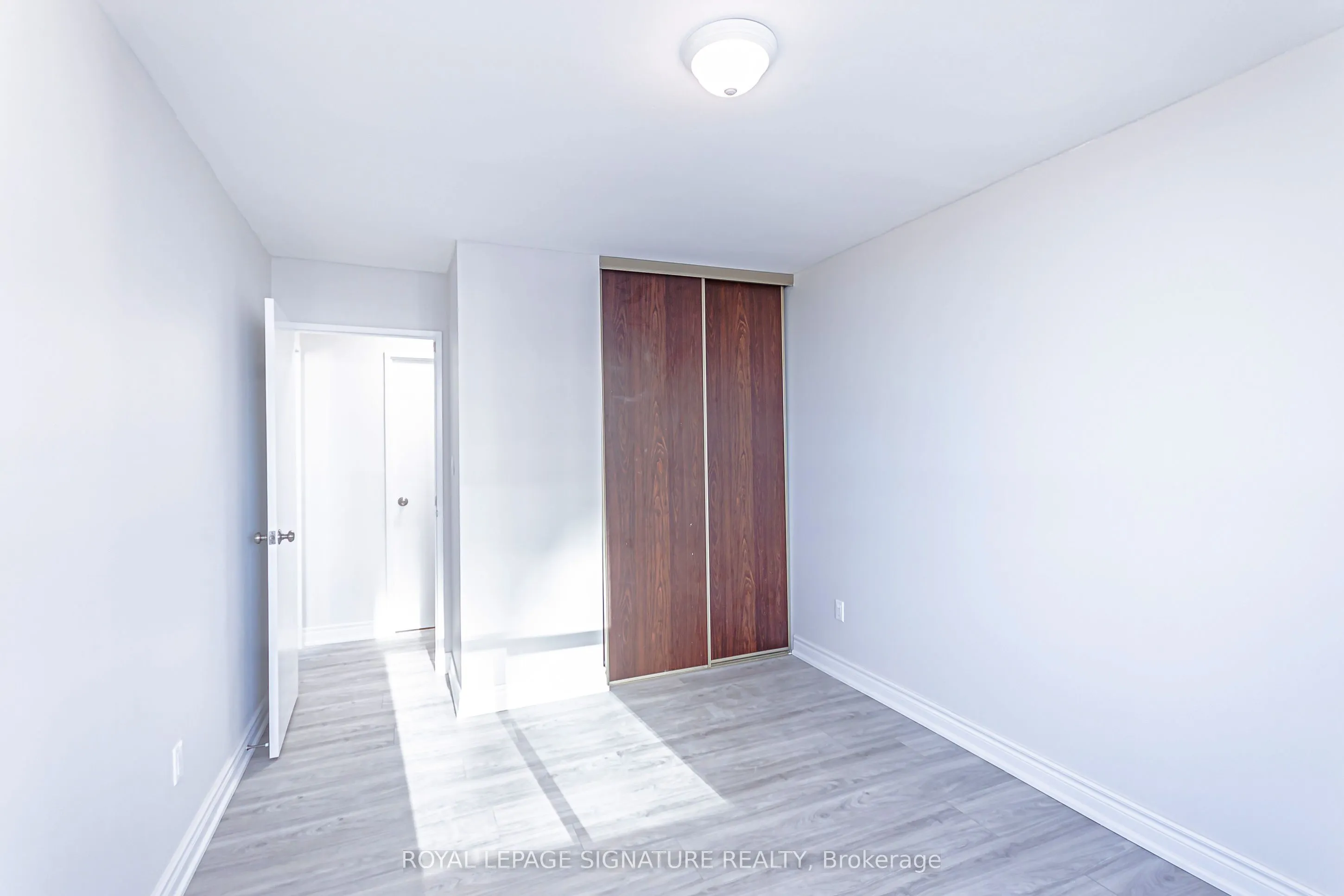 50 Quebec Avenue #2205
