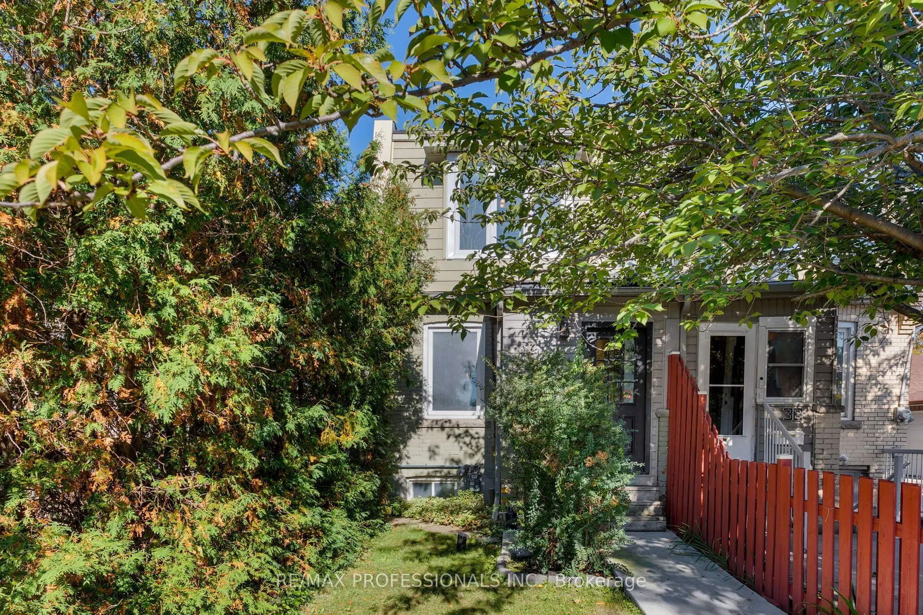 44 McCormack Street