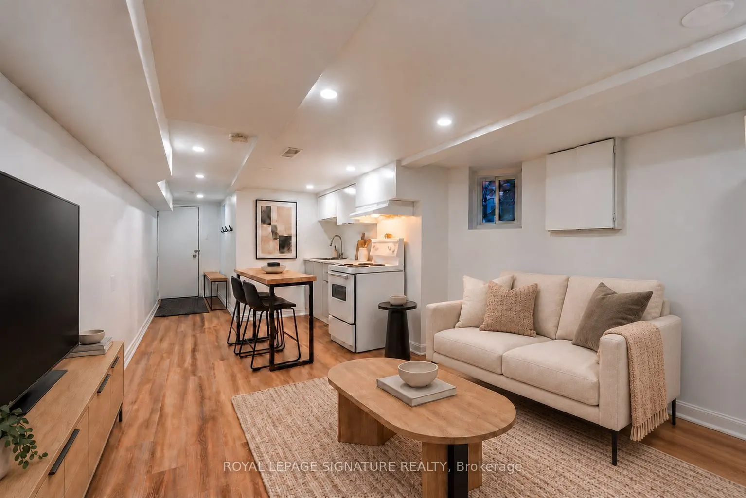 1043 Ossington Avenue #Lower