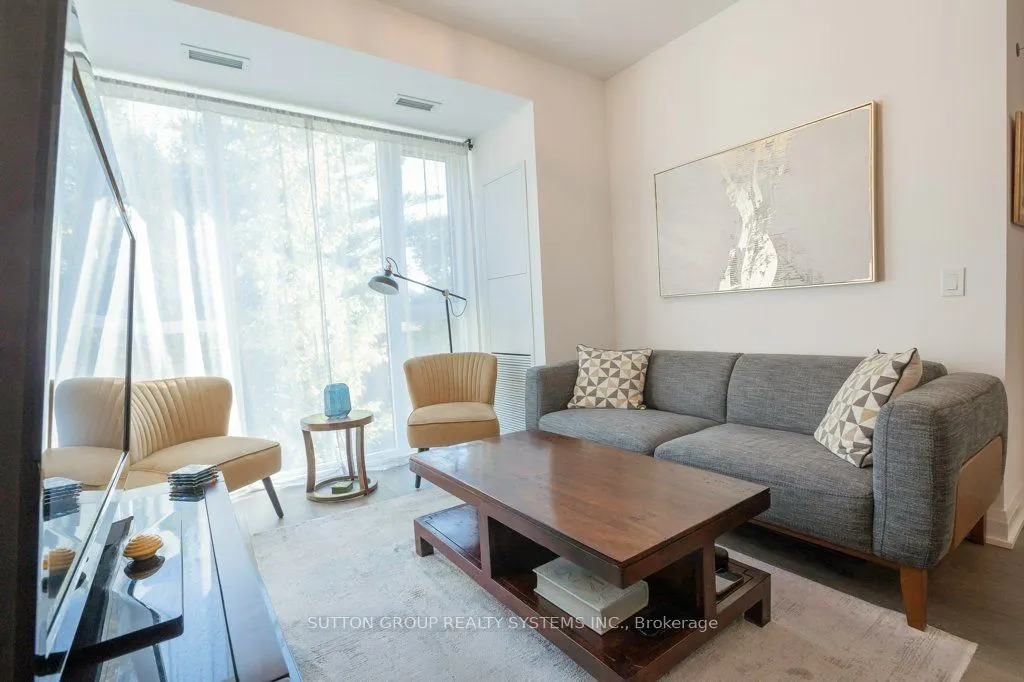 293 The Kingsway #207