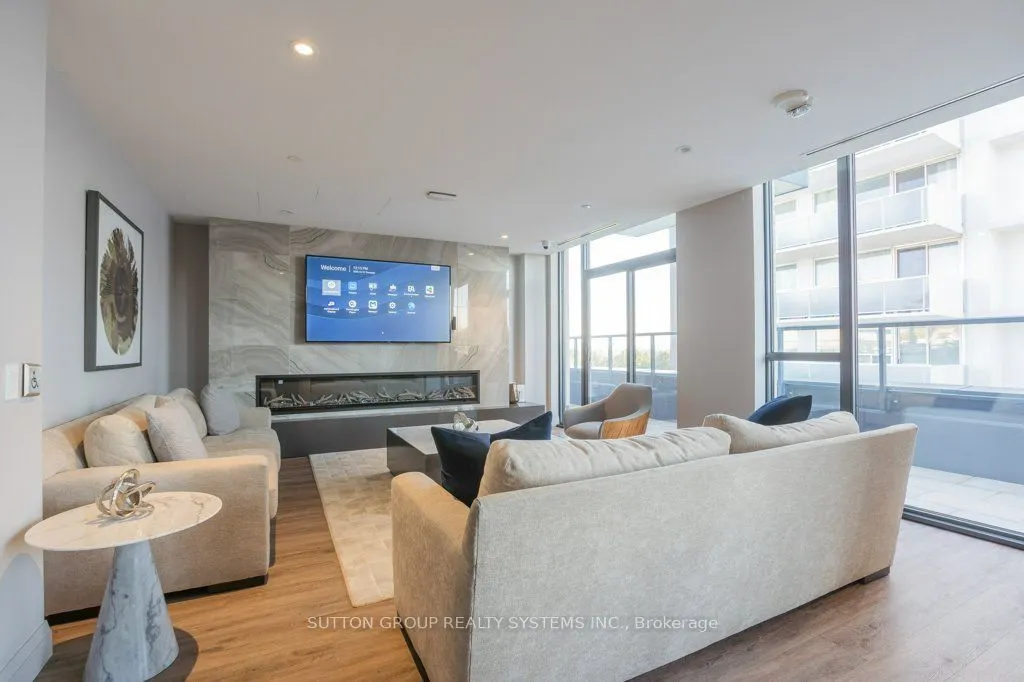 293 The Kingsway #207