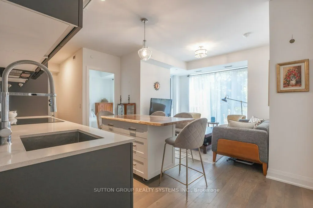 293 The Kingsway #207