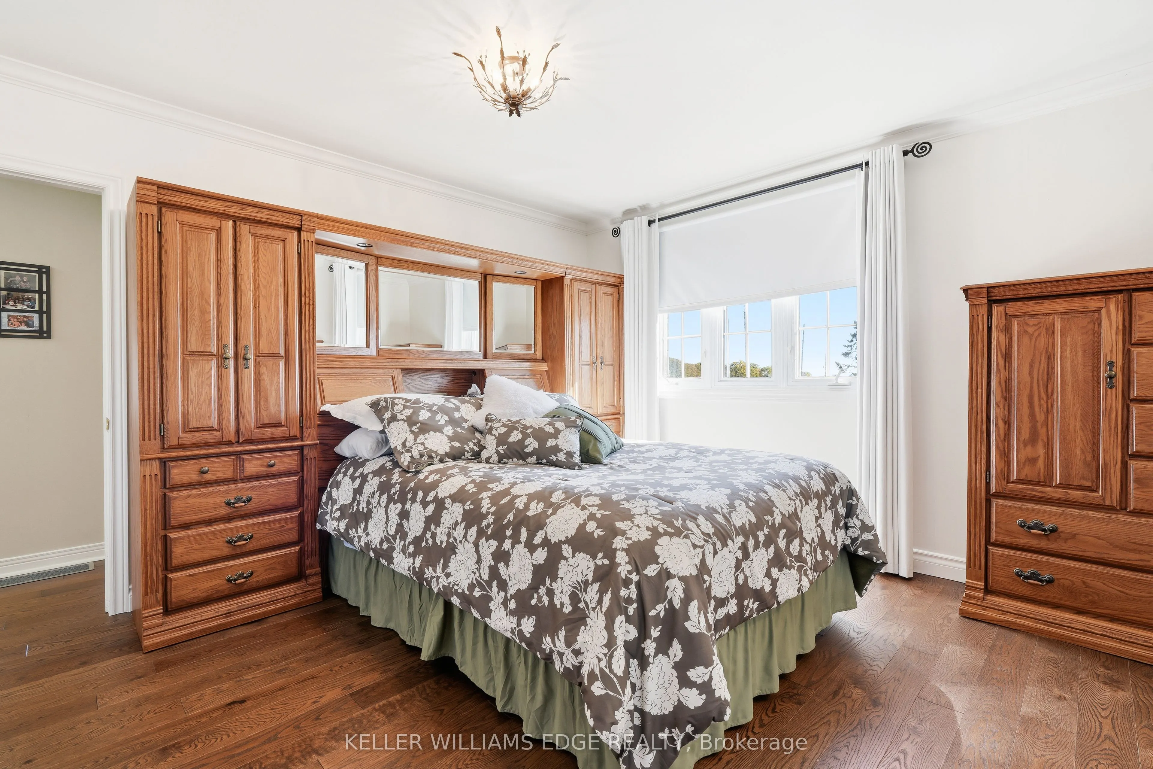 1360 Waterdown Road