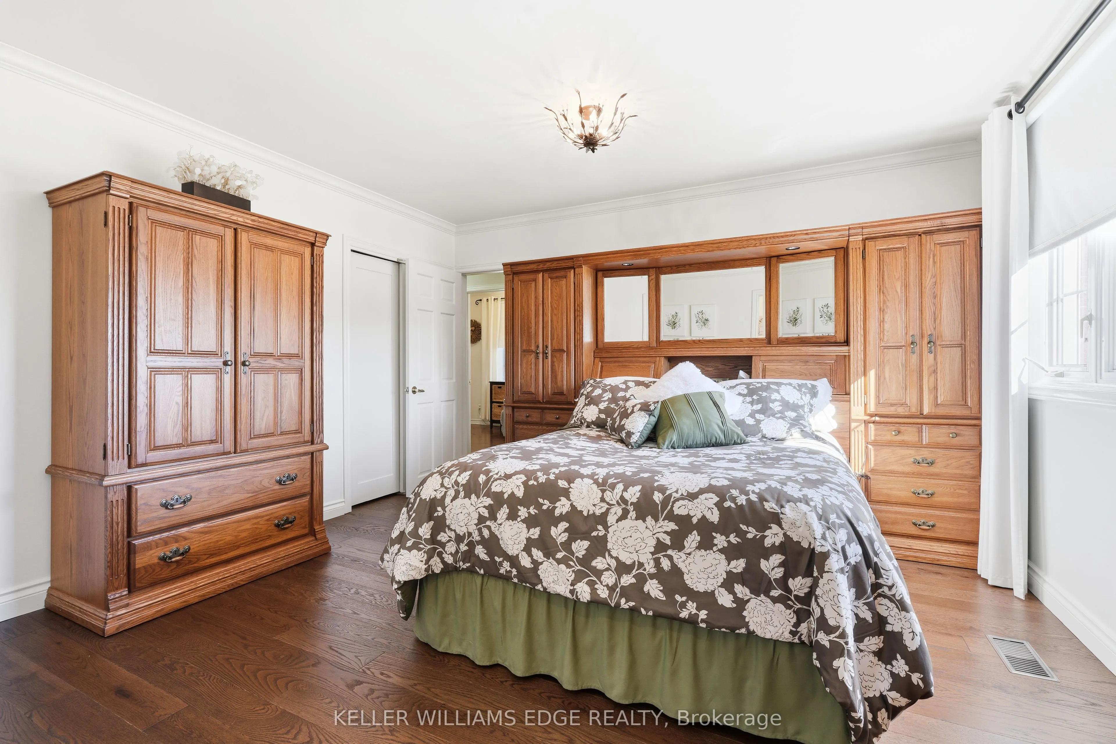 1360 Waterdown Road
