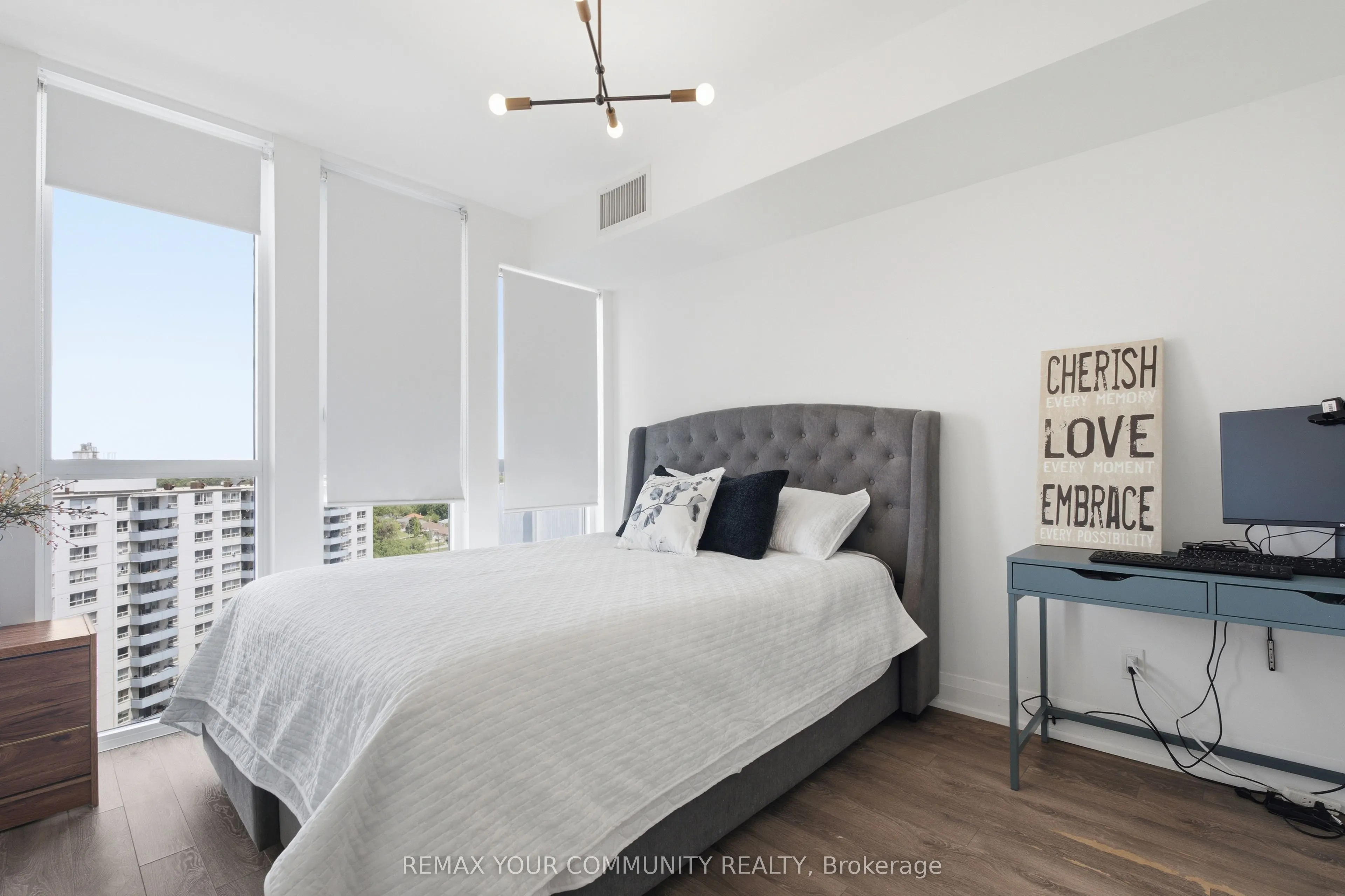1461 Lawrence Avenue #1504