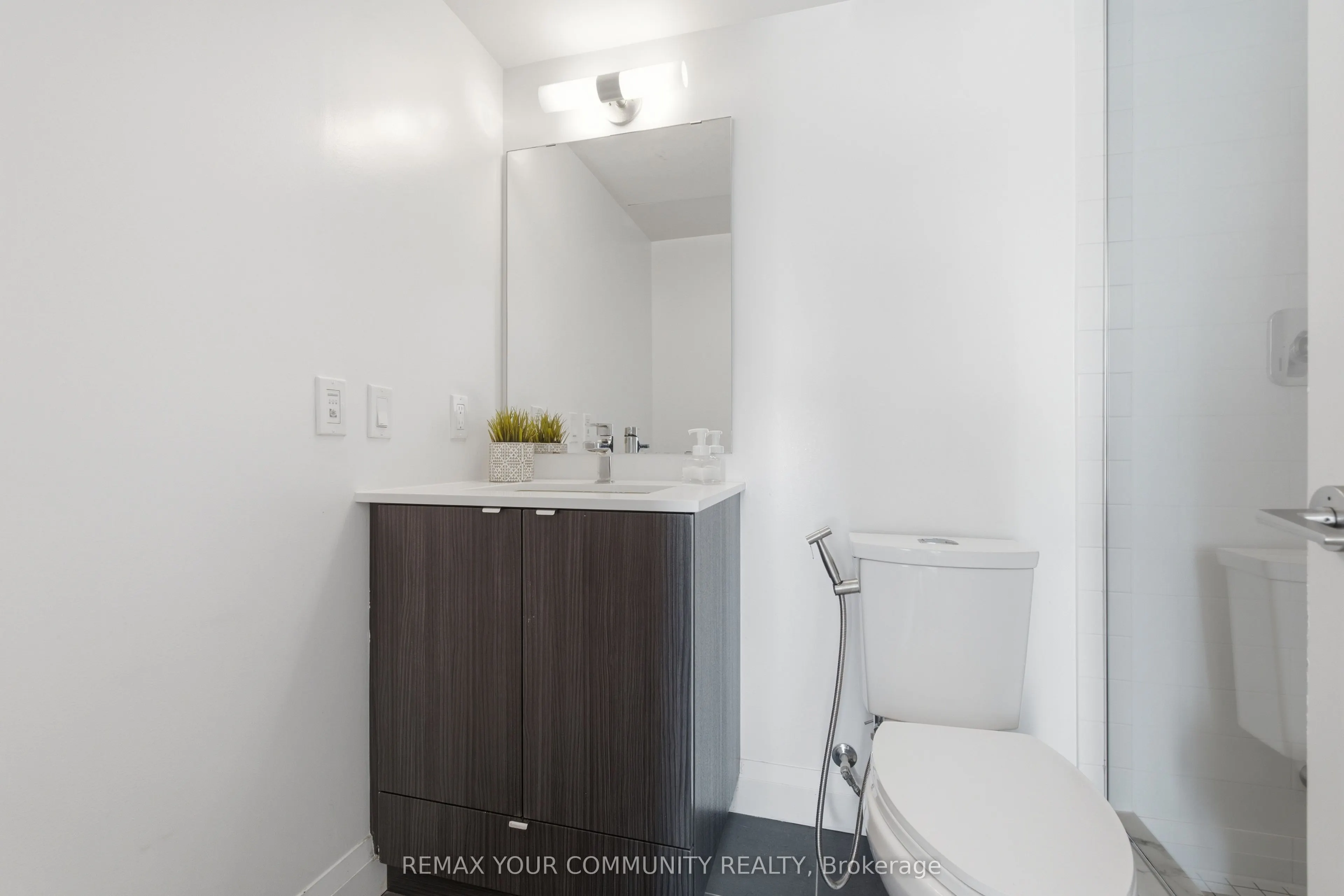 1461 Lawrence Avenue #1504