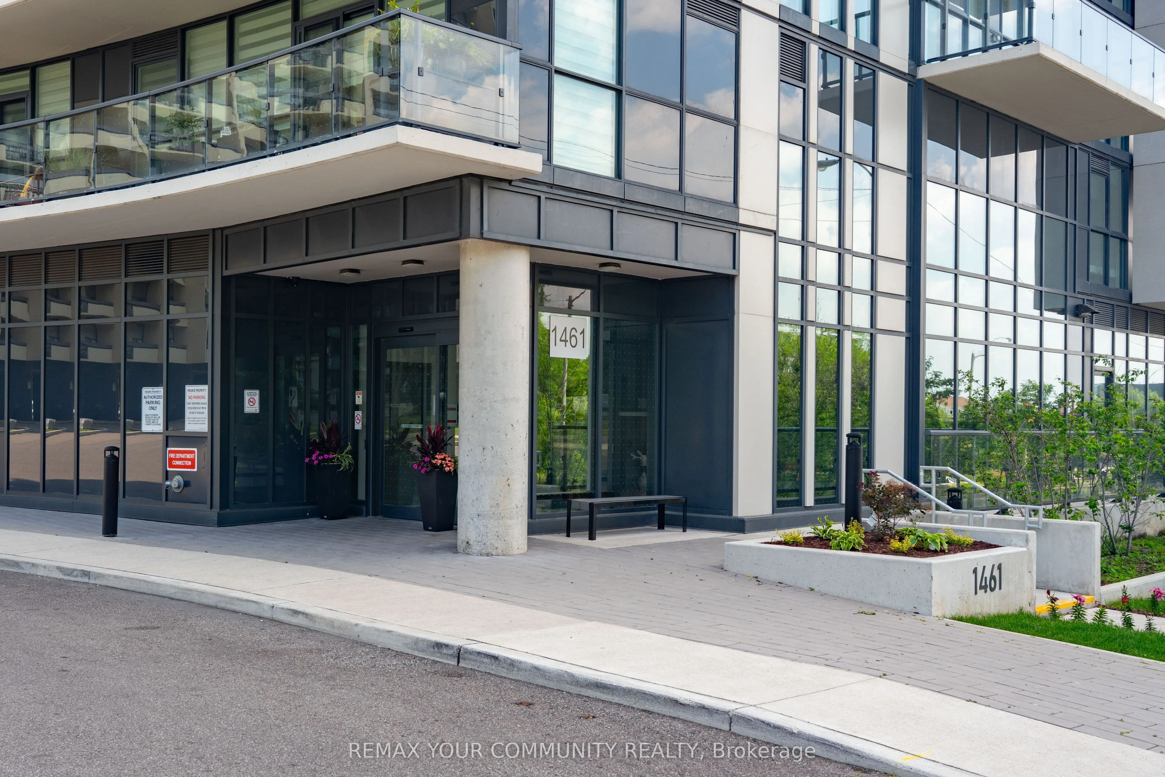 1461 Lawrence Avenue #1504