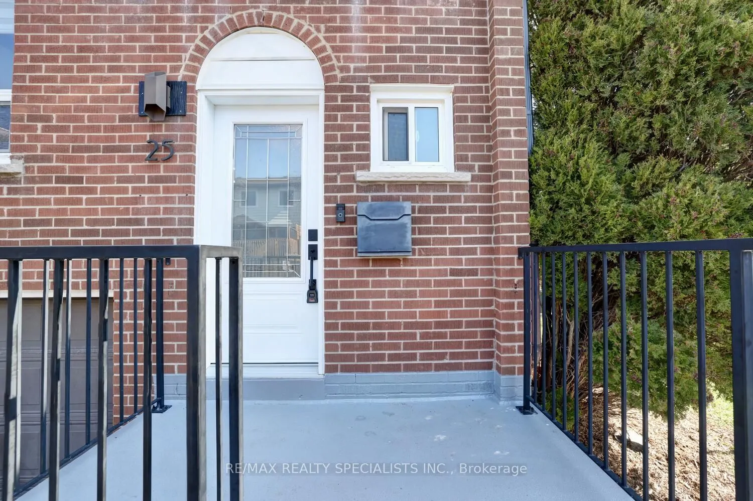 2445 Homelands Drive #25