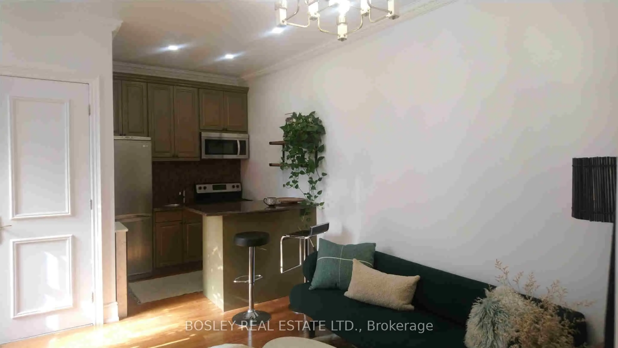 21 Lansdowne Avenue #2